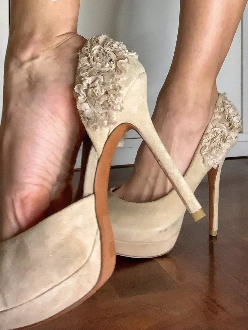 Heels and wrinkles ðŸ˜