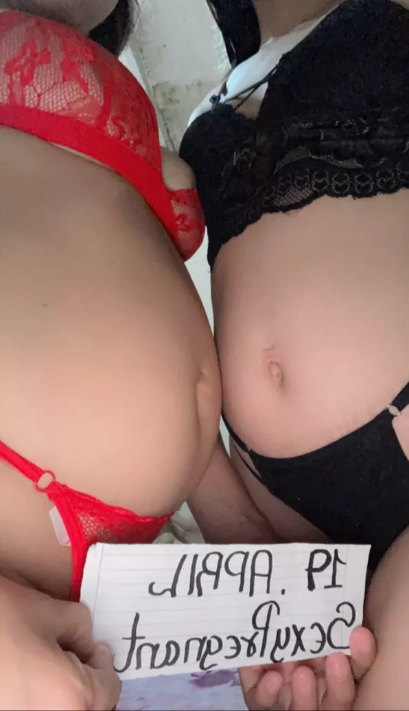 Hello daddy accompany us to our pregnancy ðŸ”¥ðŸ”¥ my snap:vic12v22 My kiik:vic12v22