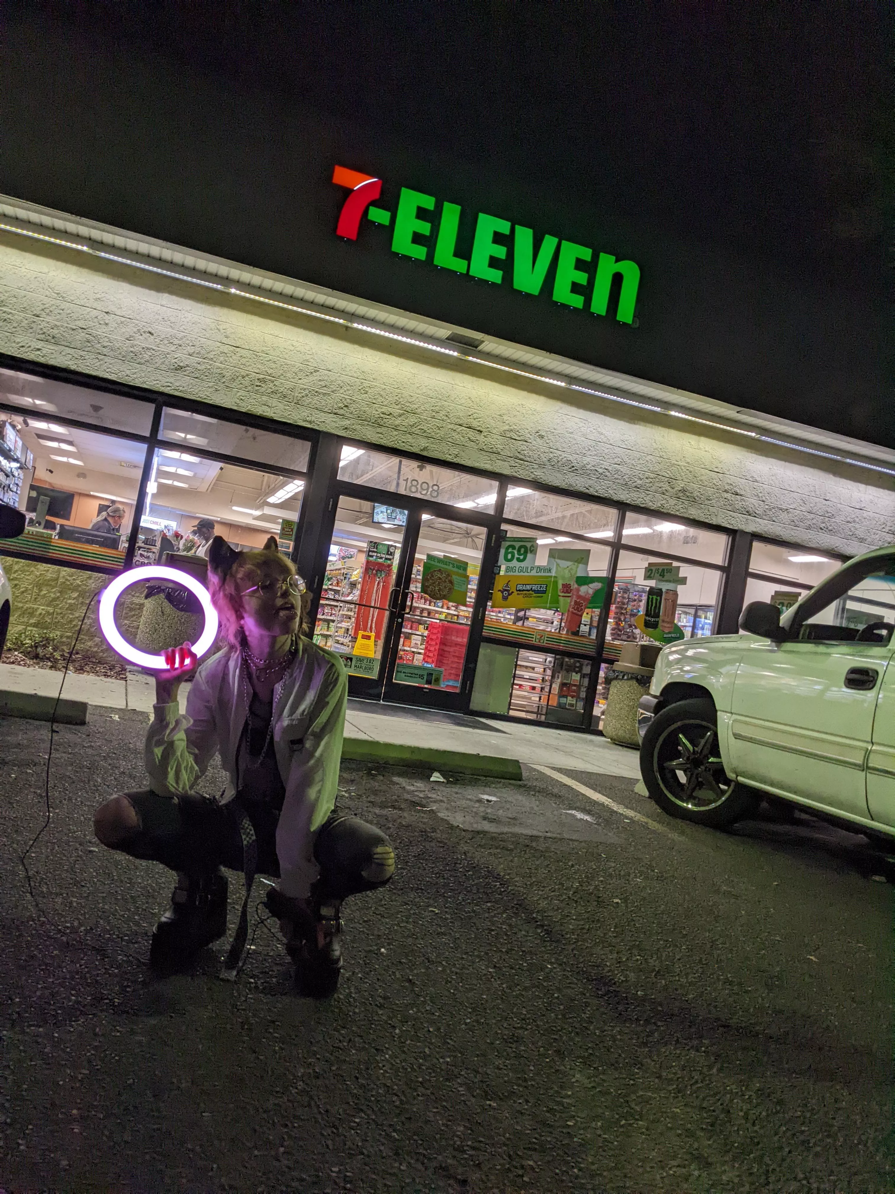 hello it's just ur 7eleven cryptid again