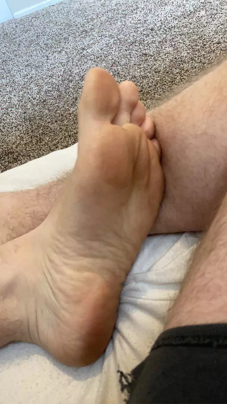 Hereâ€™s my bare sole for you. Wanna lick the bottom of my feet clean?