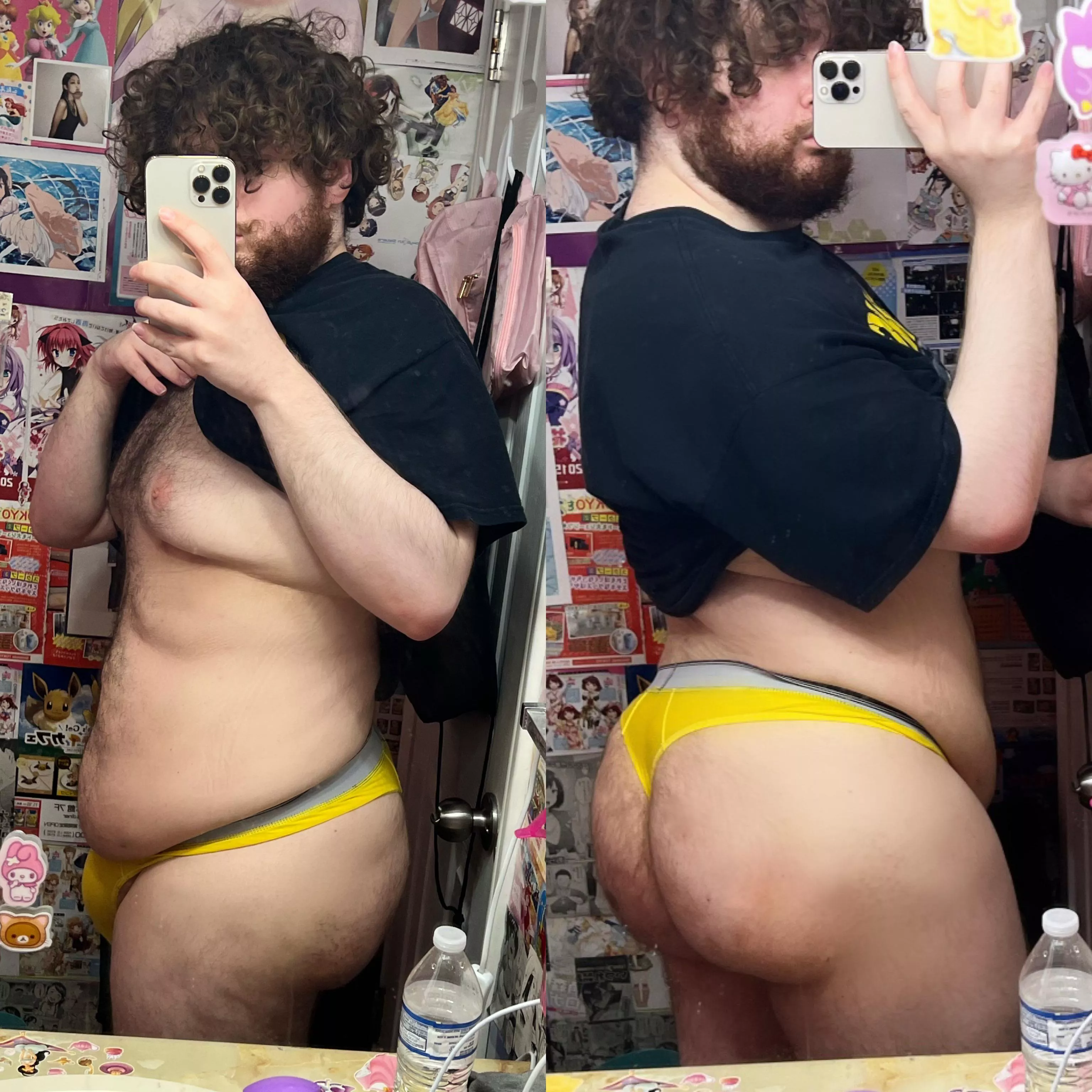 hey guys like my yellow thong?