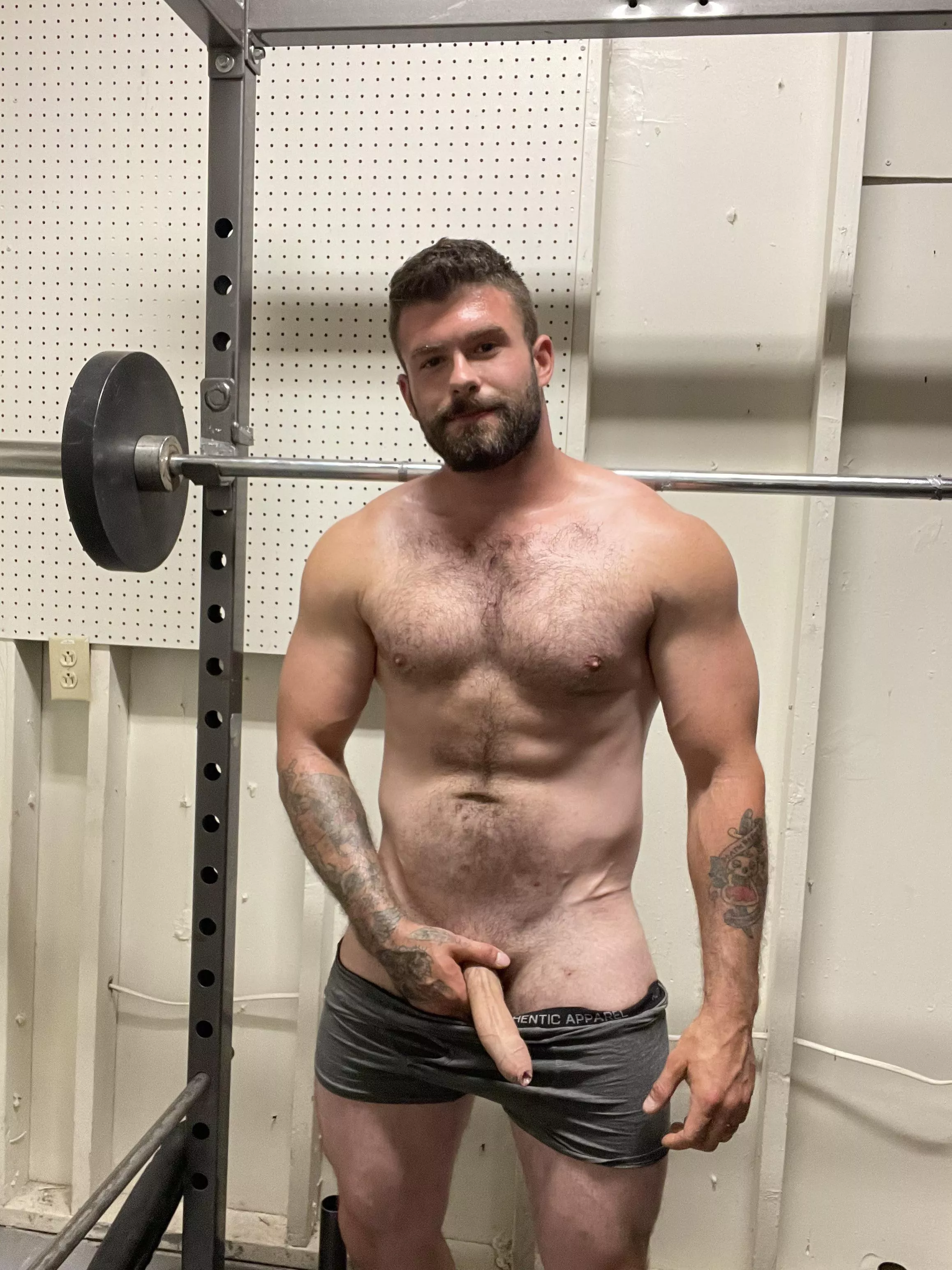 Hey I need a spotter for my cock please…