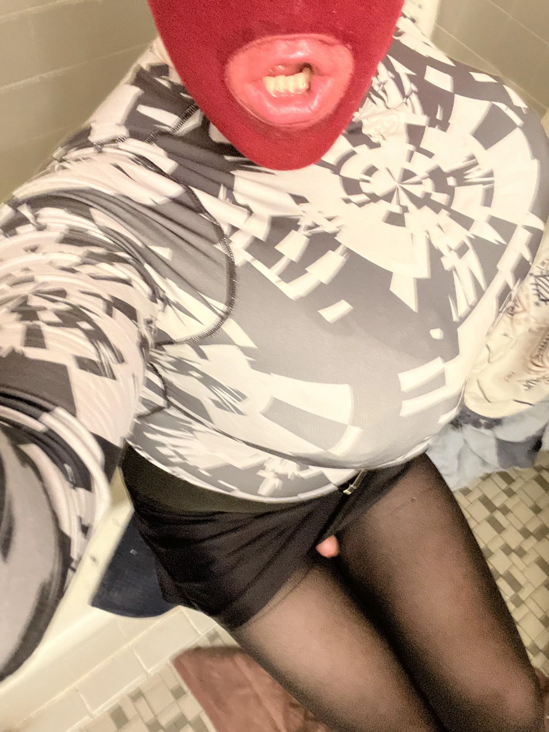 Heyyy I’m Sarah Jane. I’m a cock addicted fuck pig looking for more salty daddy milk ;) make me your cum bucket. K-k: brattyschoolgurl