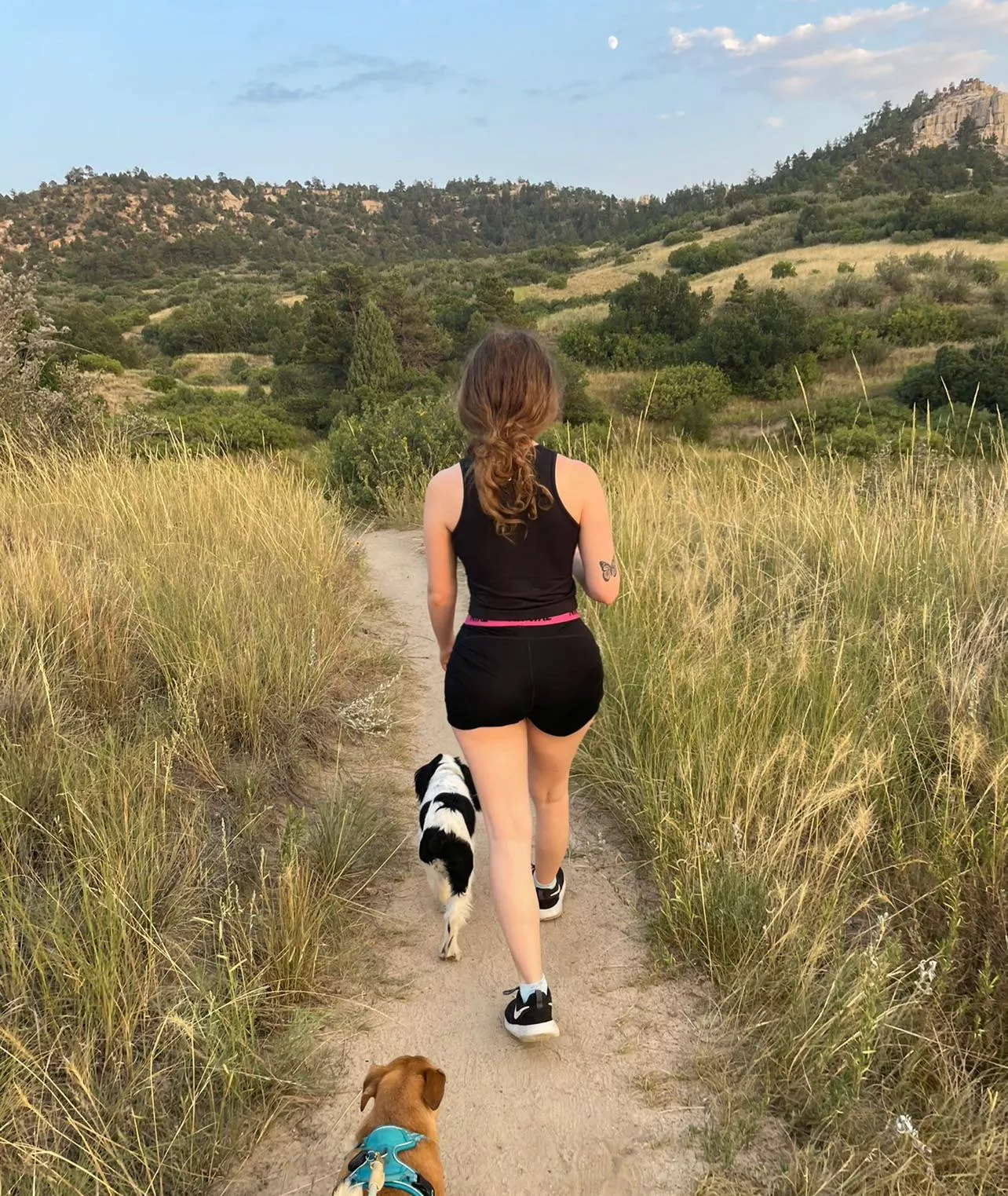 Hiking does the body good !