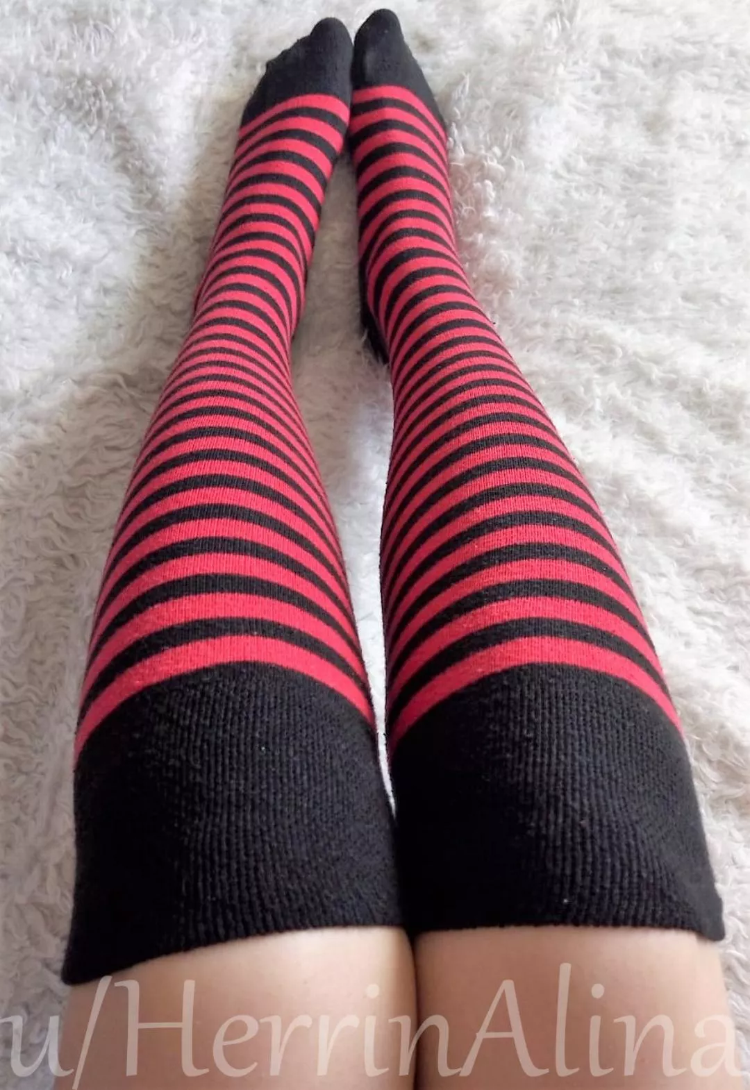 hiya, what do you say about my cute socks???