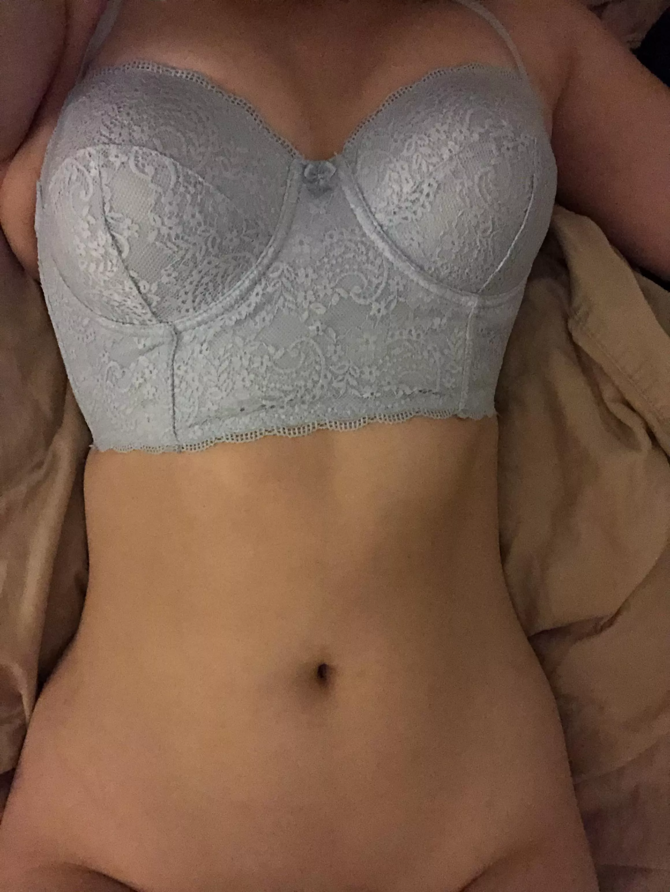 Hope my tummy is considered sexy 😋😋