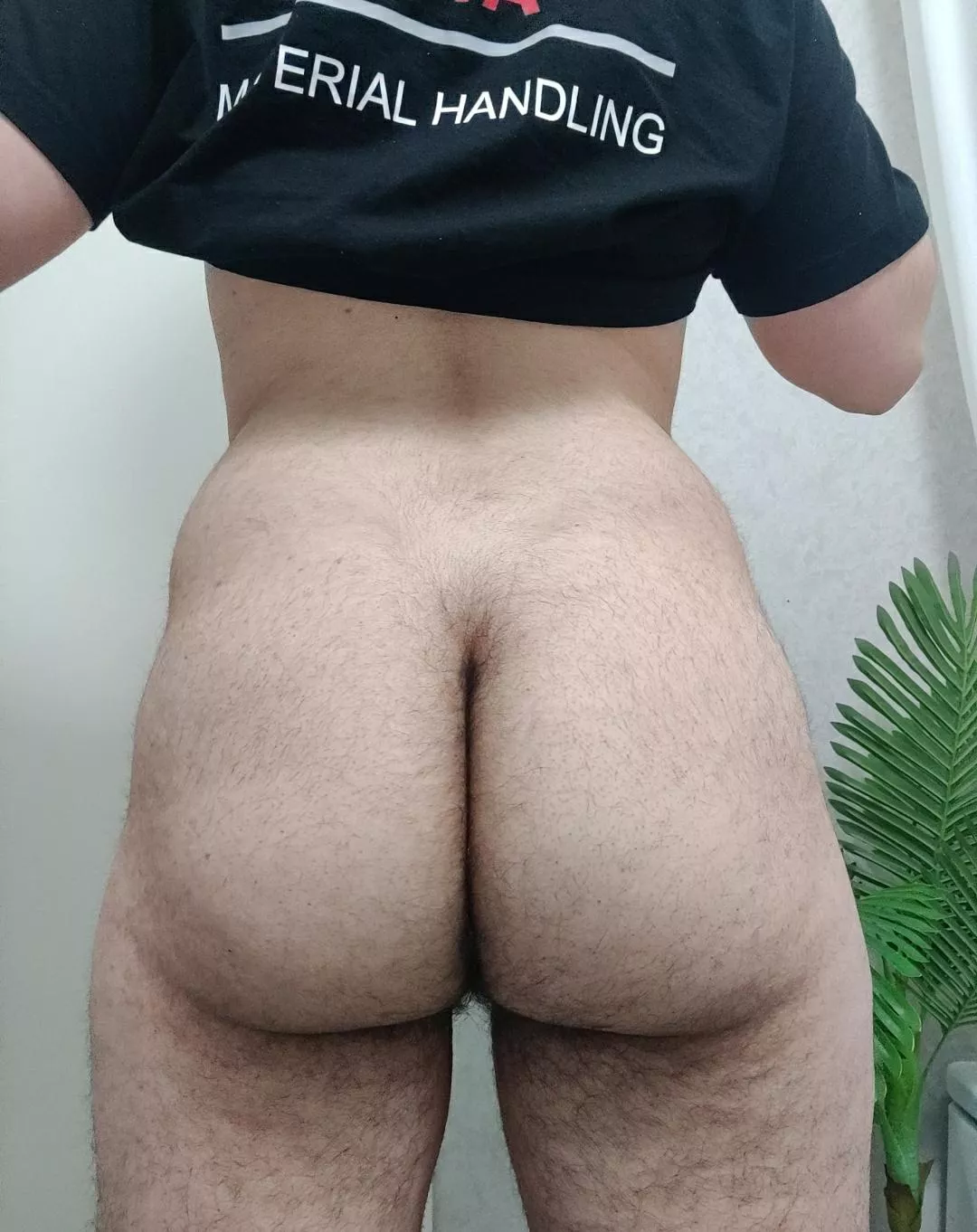 hope thicc butts are welcome here 😩