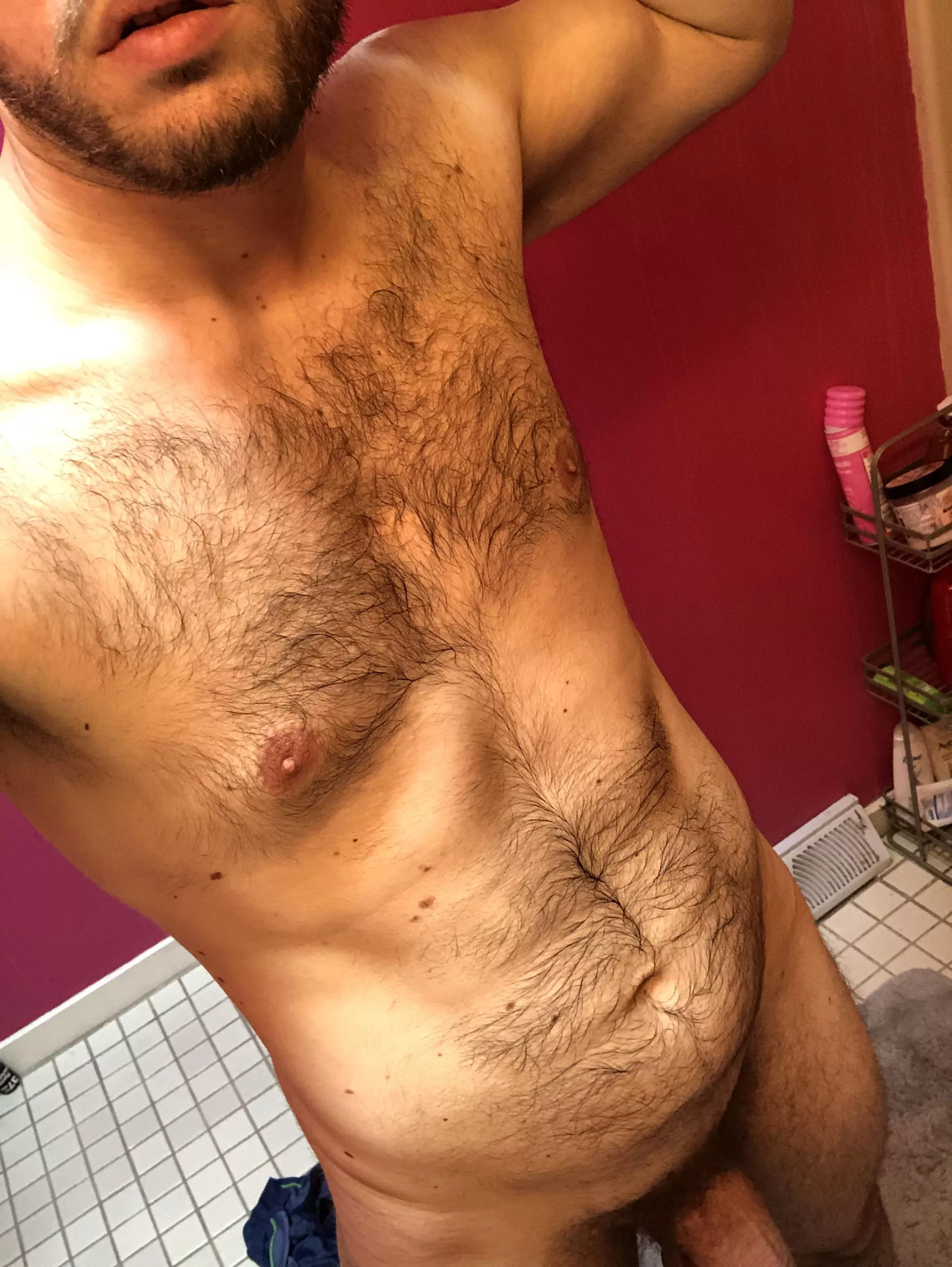 Hope you enjoy my hairy abs ðŸ˜œ