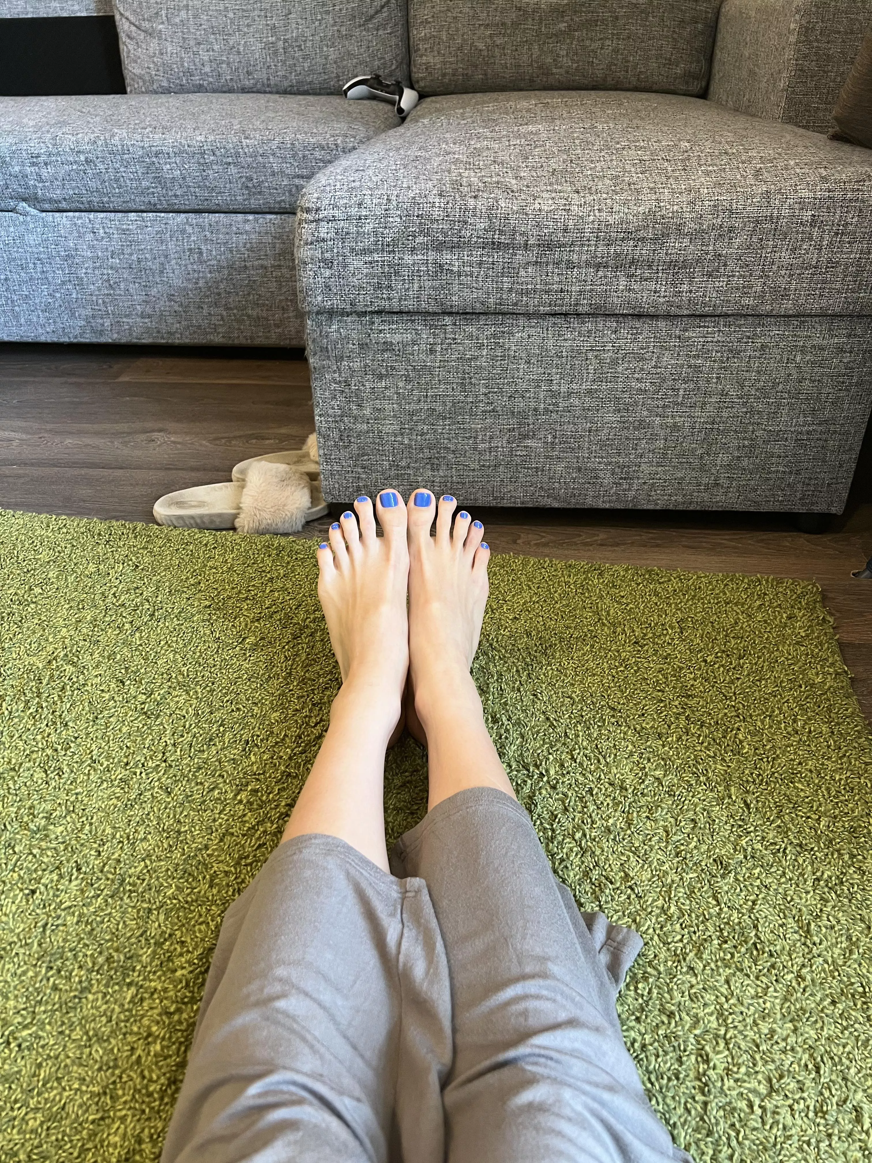 How do U like my pedicure?