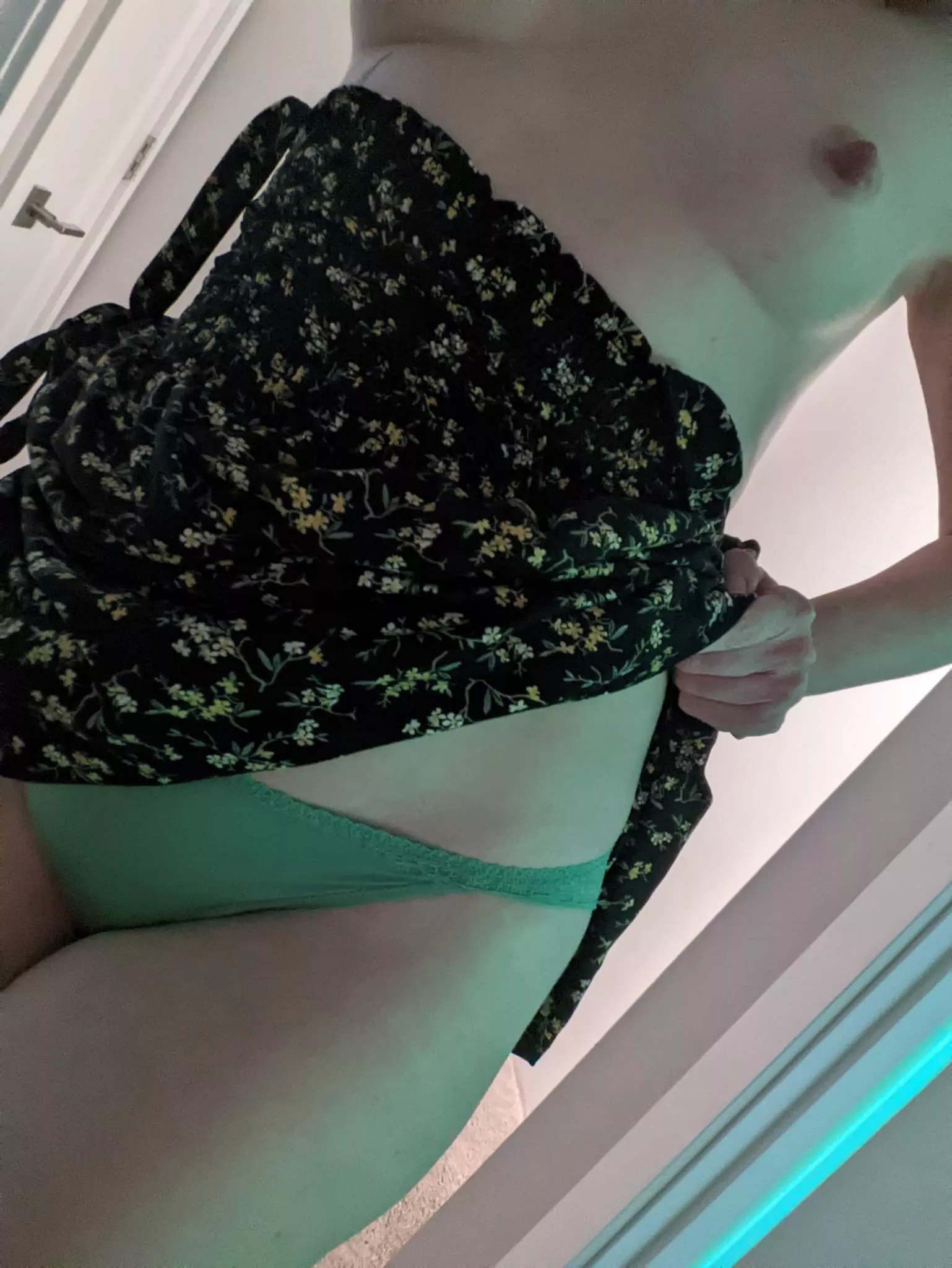 How do you like my dress? hehe