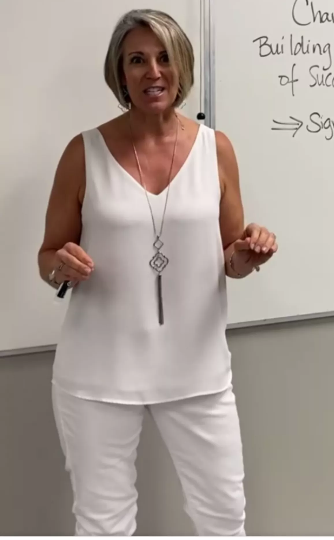 How do you rate this college professor GILF?