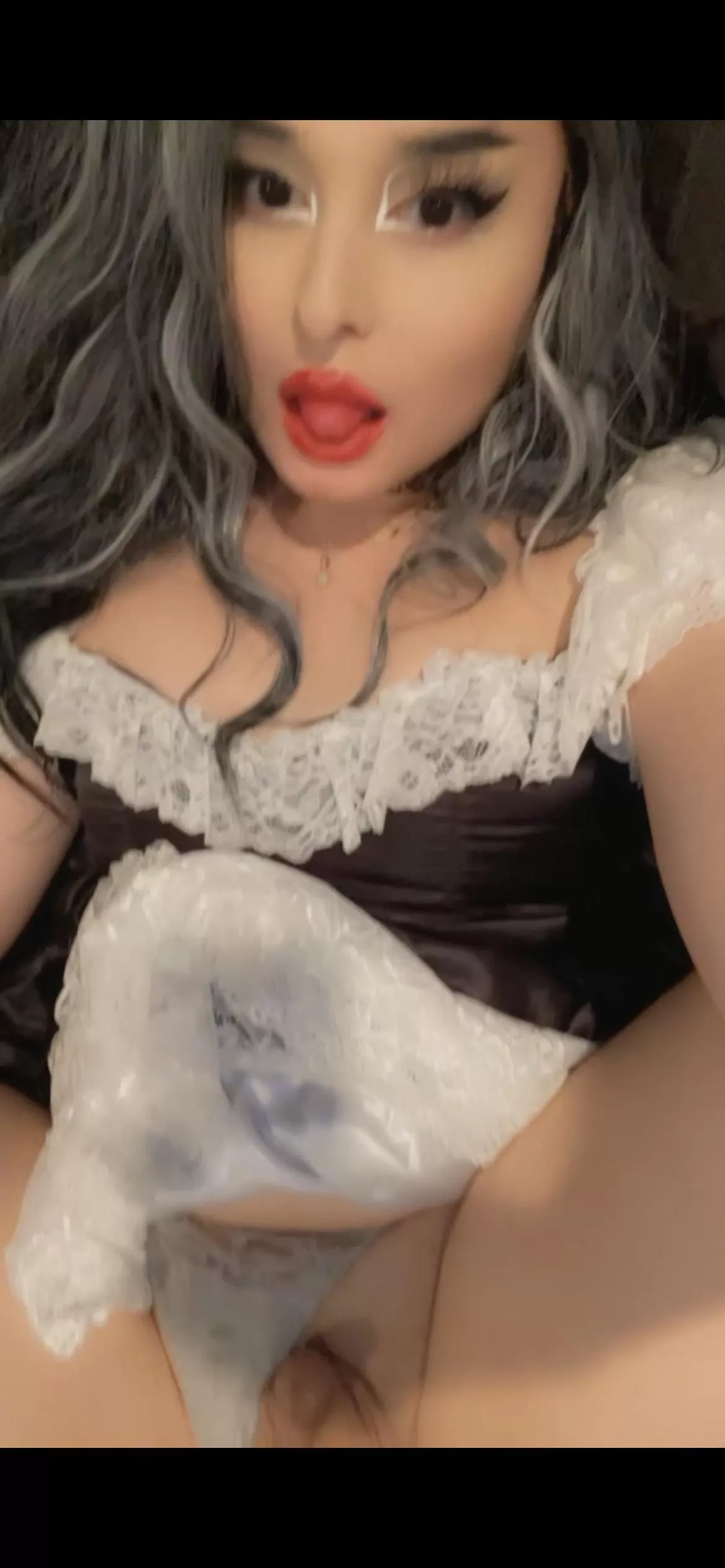 How fuckable do I look 🥺