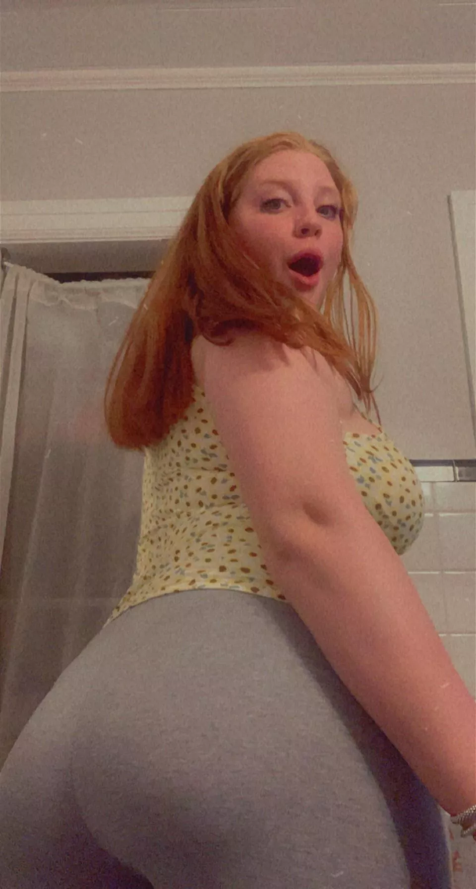 How often is it that you see a natural ginger with this much 🎂?