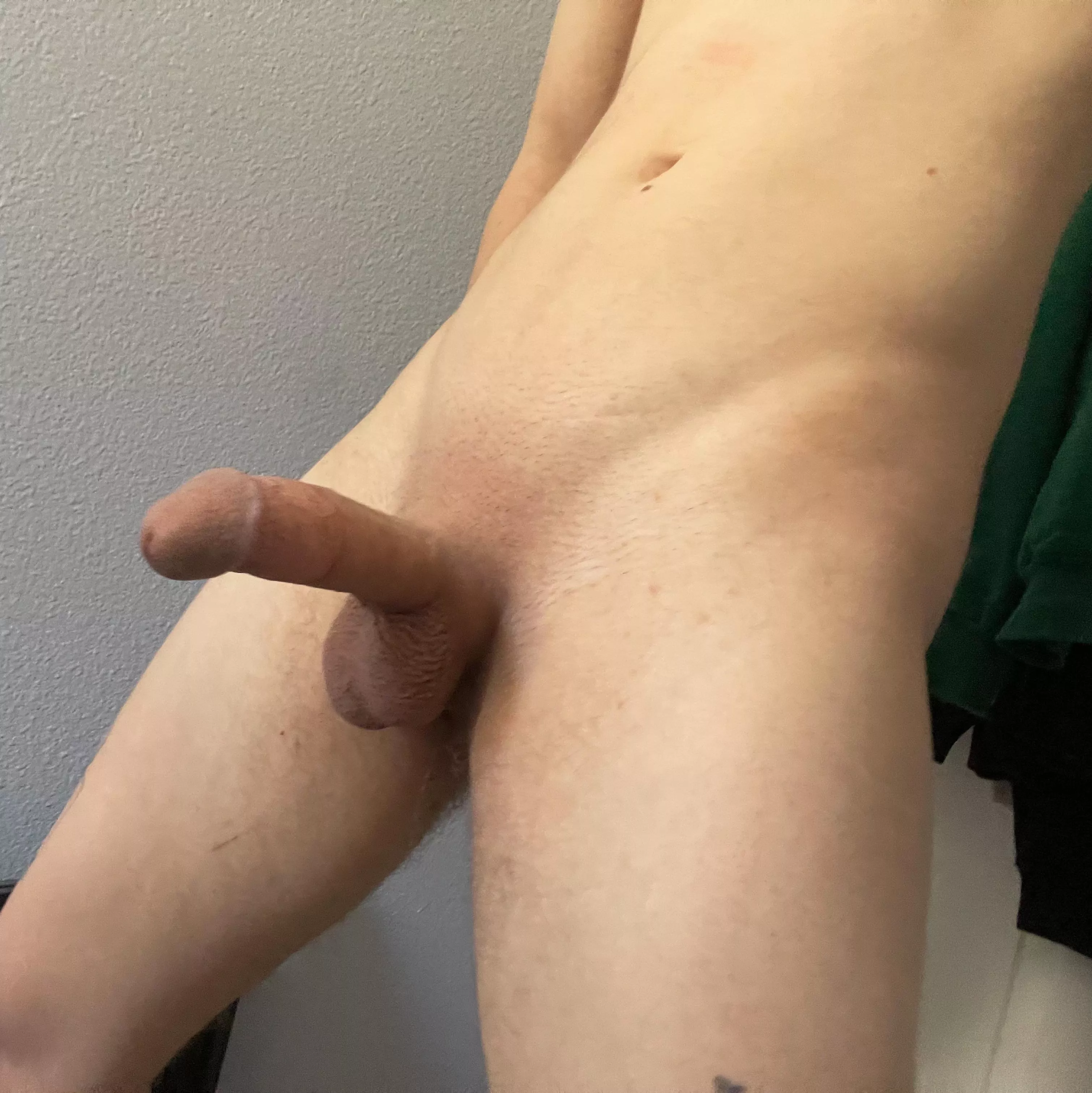 Hows my freshly shaven cock? ðŸ˜œðŸ˜ˆ