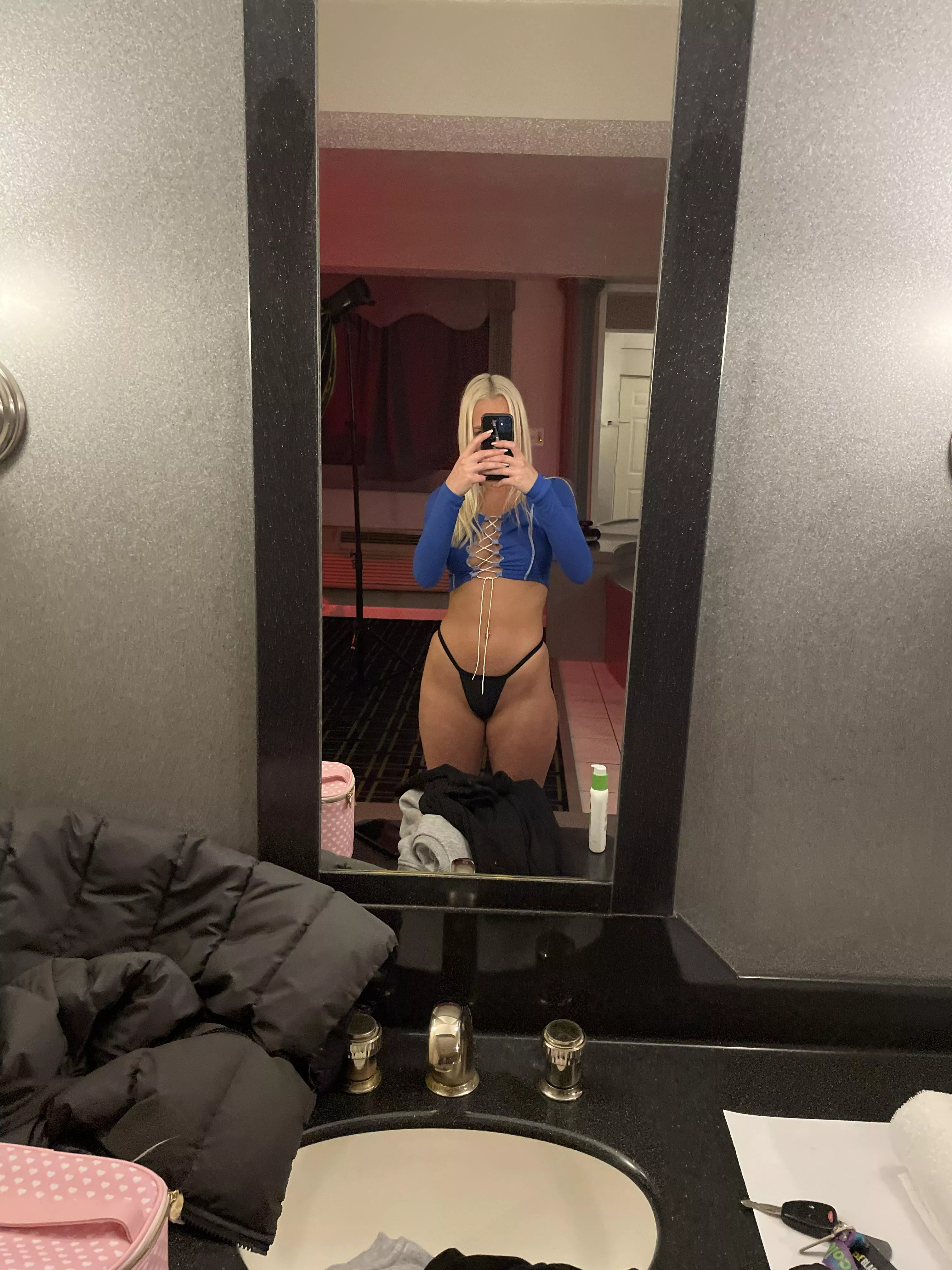 https://onlyfans.com/daddiesslittleegirll