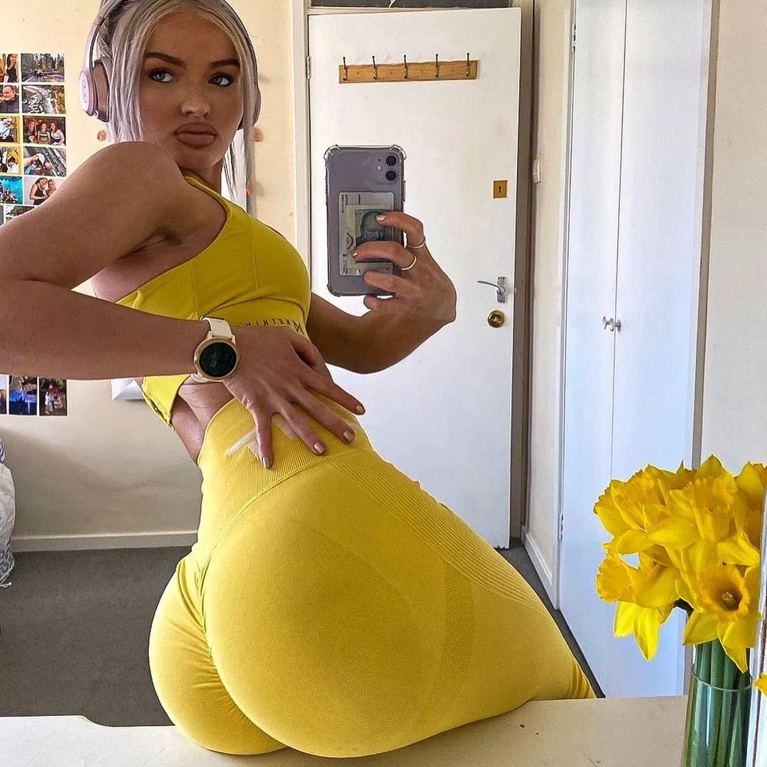 Huge chav ass