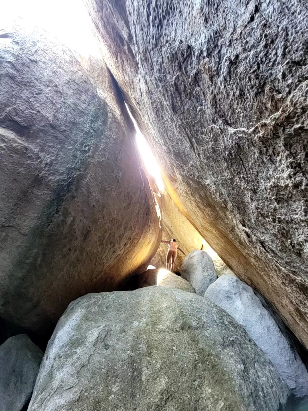 I absolutely love this place, boulder stacks are a thing (m)...