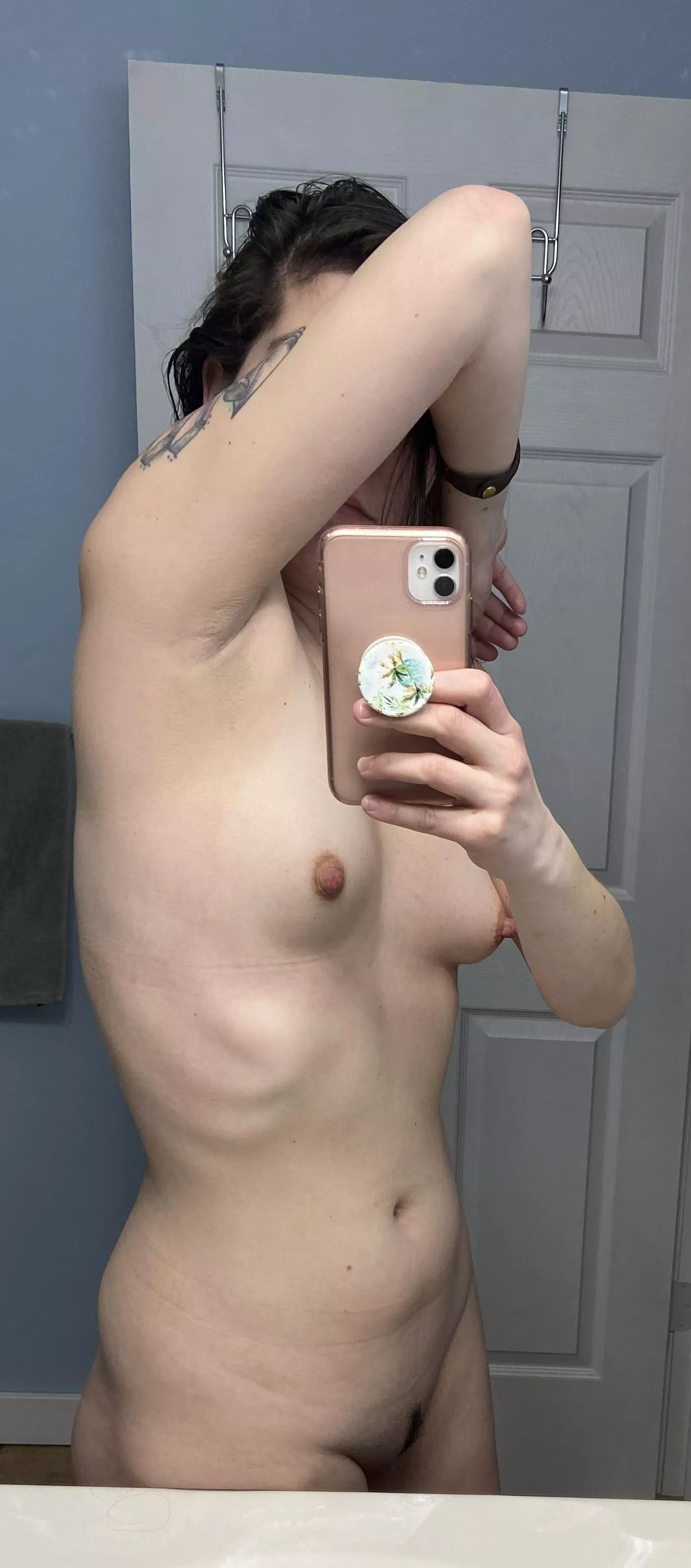 I call this, did I remember to put deodorant on? [34F]