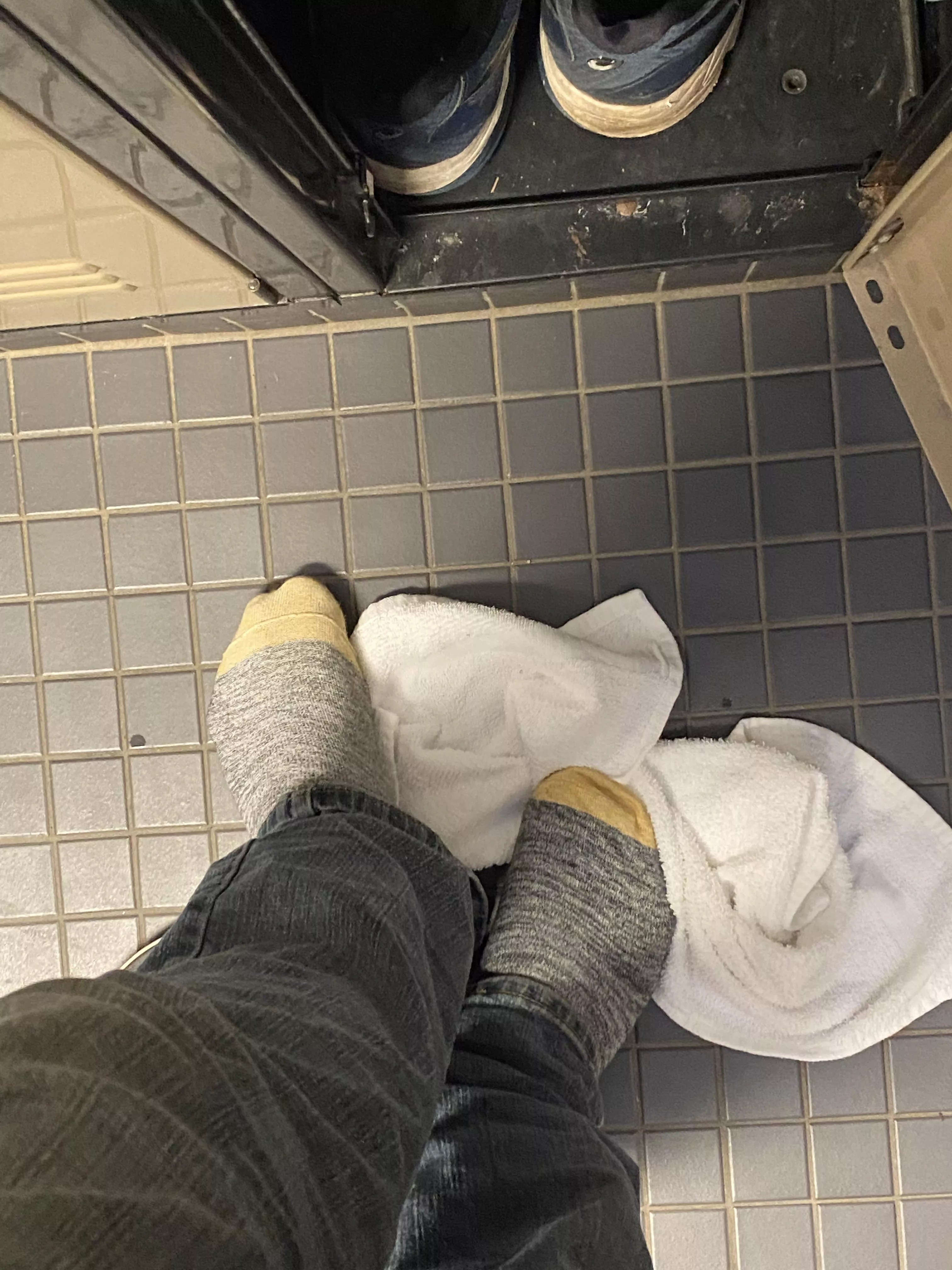 I didn’t have clean socks and had to use my cum rag socks this morning. Kind of turned me on all day 🤷‍♂️