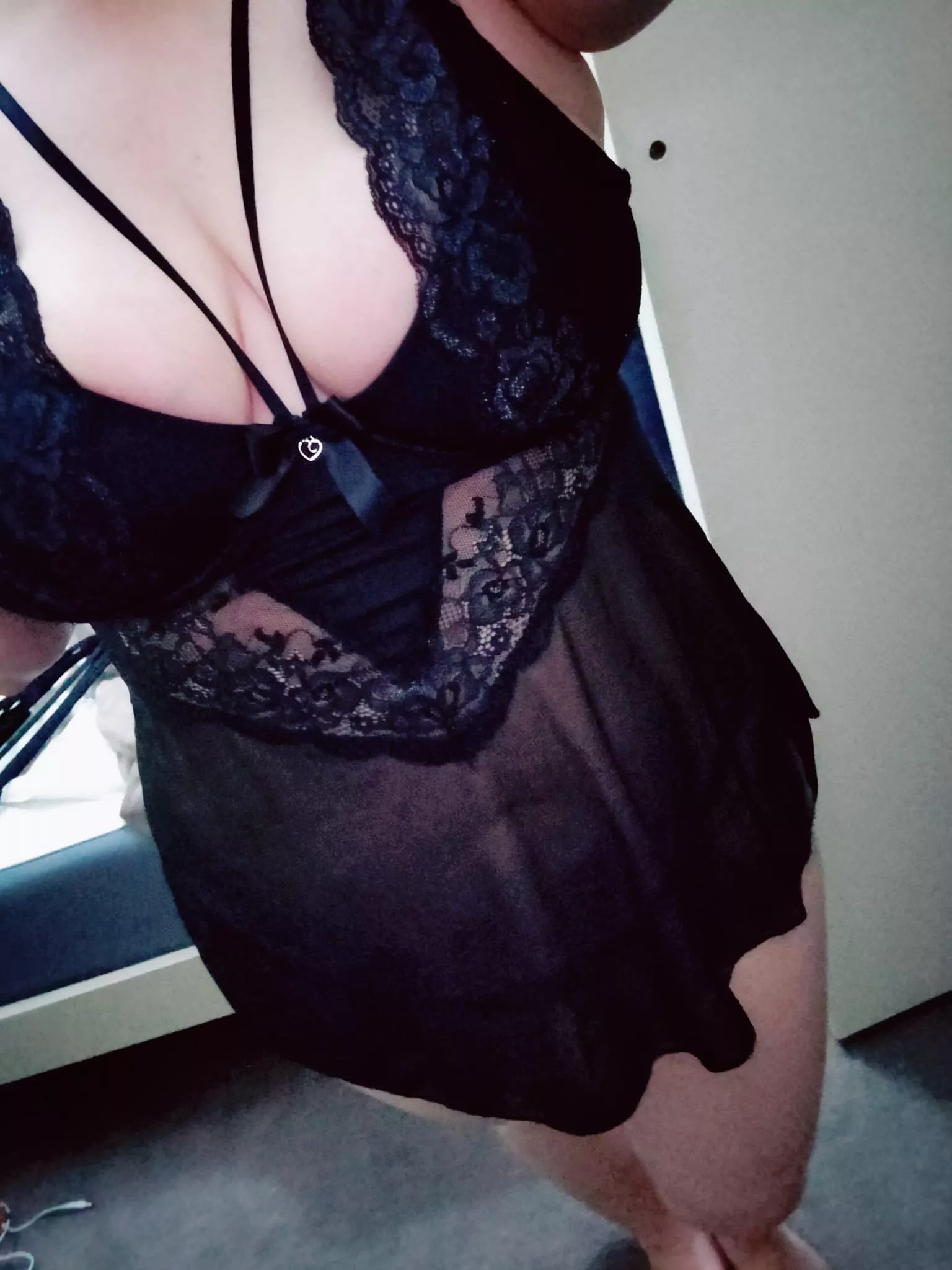 I don't mind if you want t[o c]um all over my lingerie, but I'd rather get [f]illed 🥺