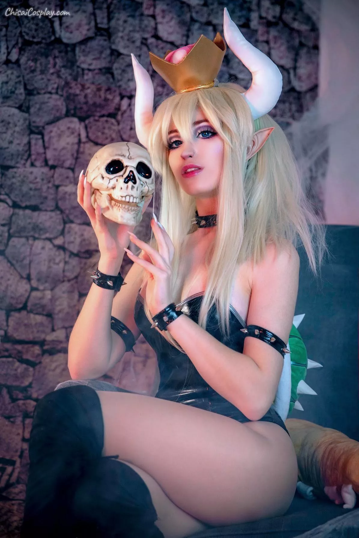 I finally got to cosplay Bowsette!!