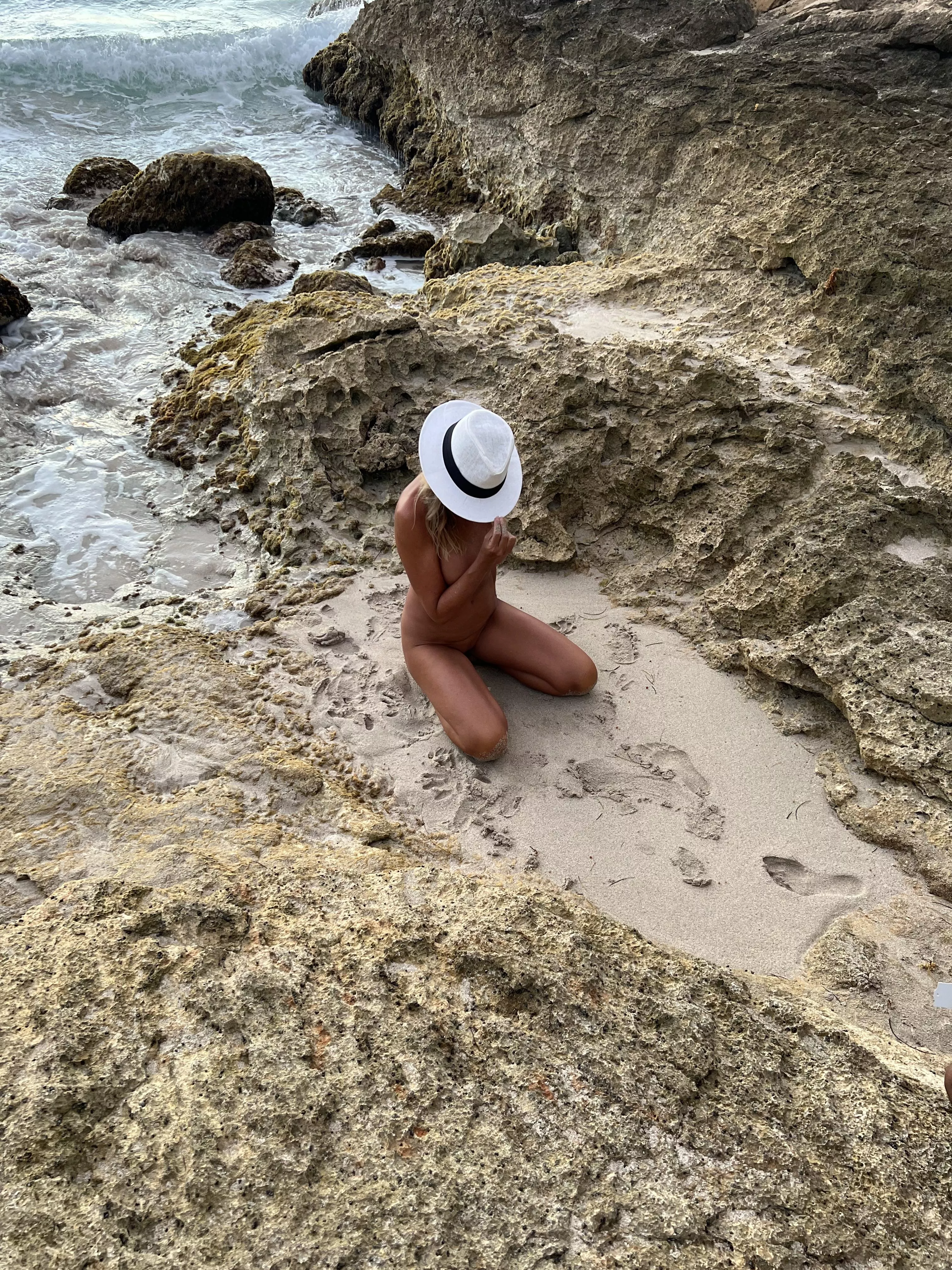 I find myself drawn to the more rugged beach fronts with rocks formations, rough surf, iguanas and sea birds. It's like my little slice of paradise.