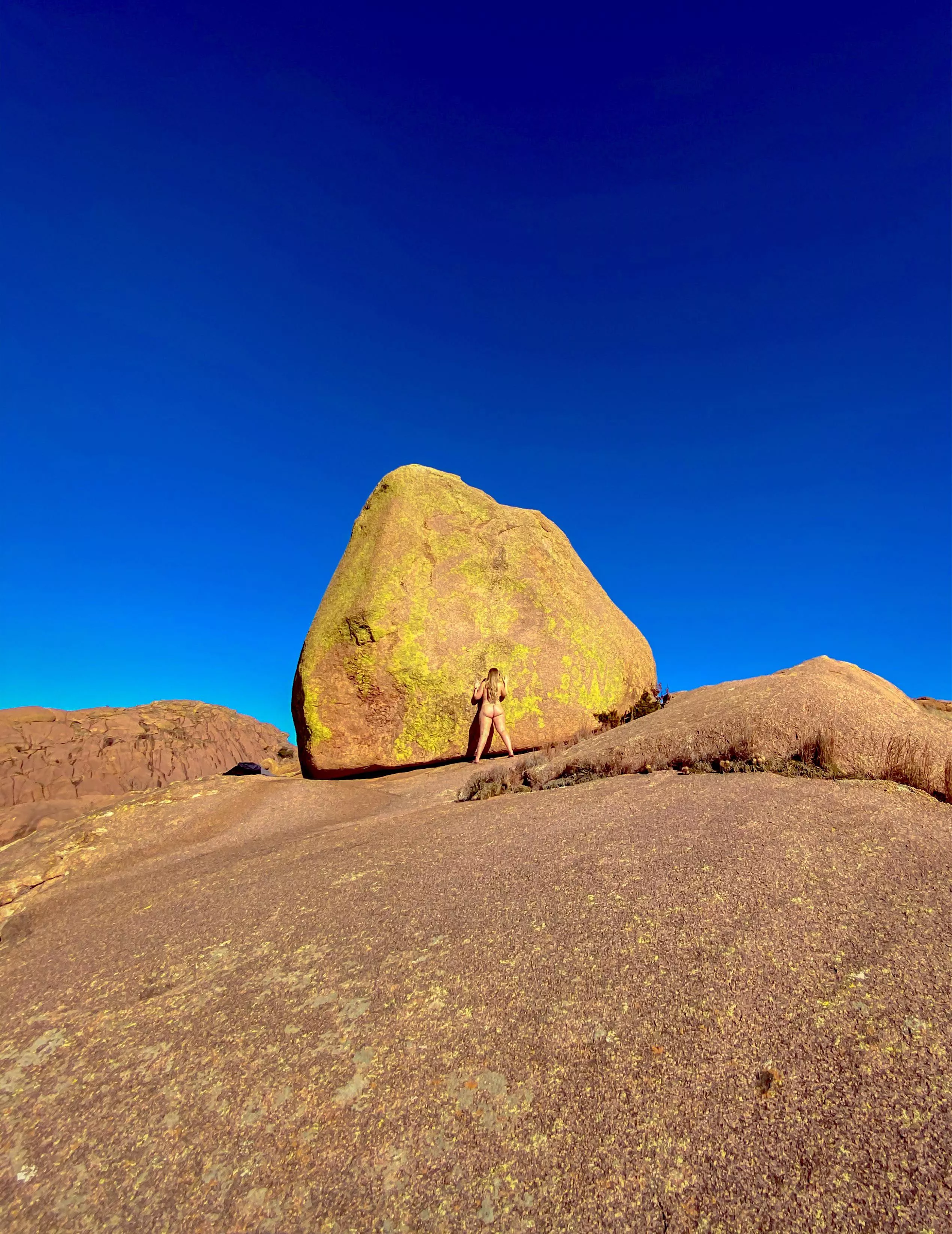 I found a big rock!