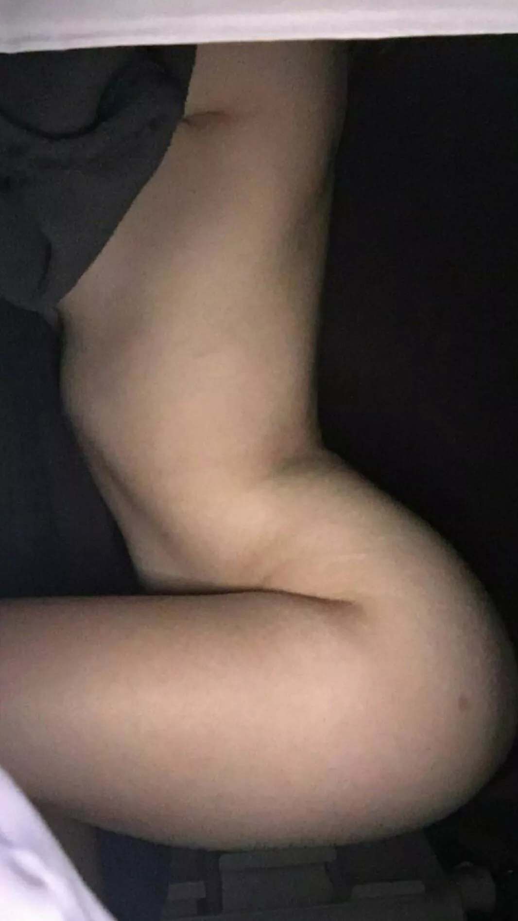 I got a lot of requests for more. Here's another one. Don't let my bf find out. Upvote if you like what you see ♥️