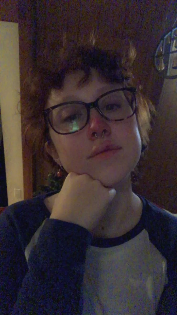 I got my septum pierced and didnâ€™t cry, im a stronk boi