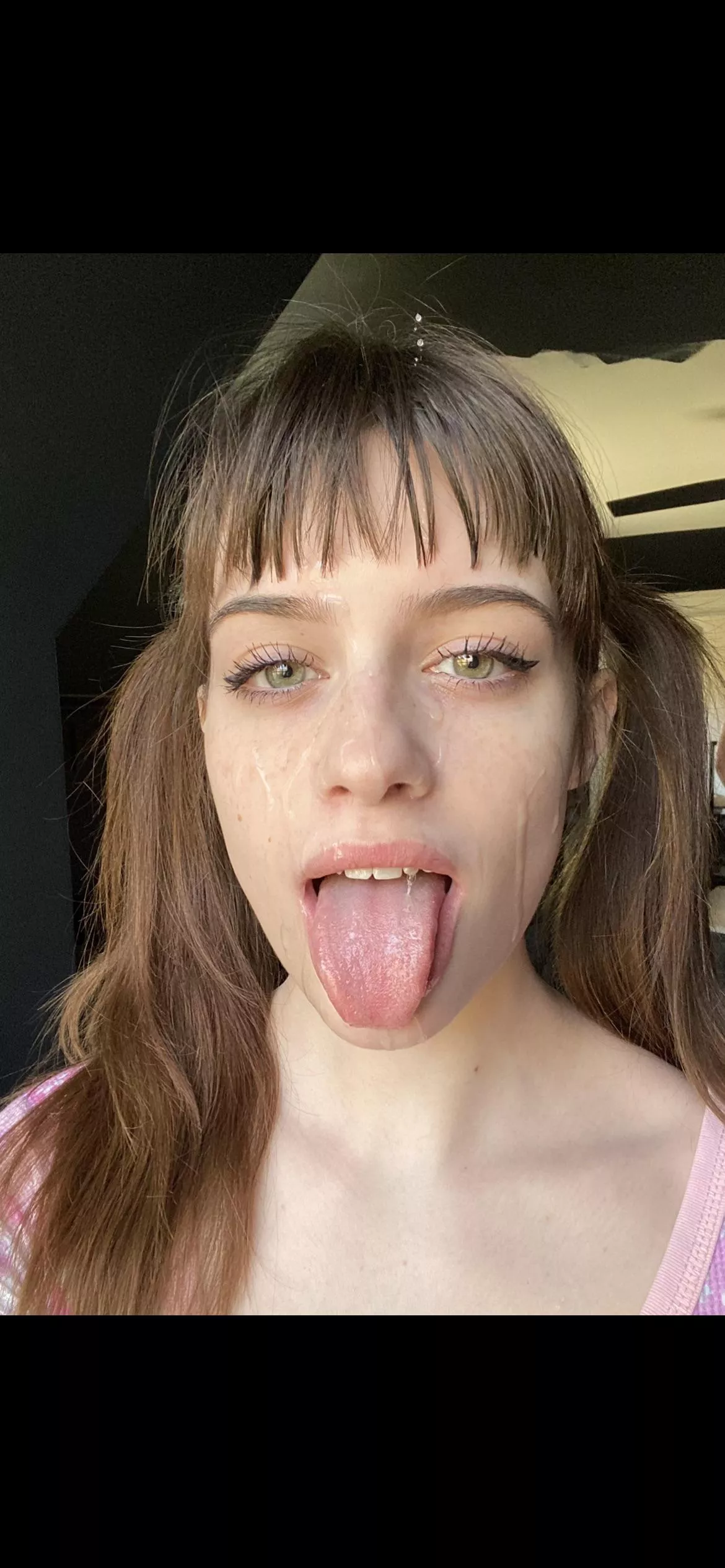 I got my teen face cum-covered🥰