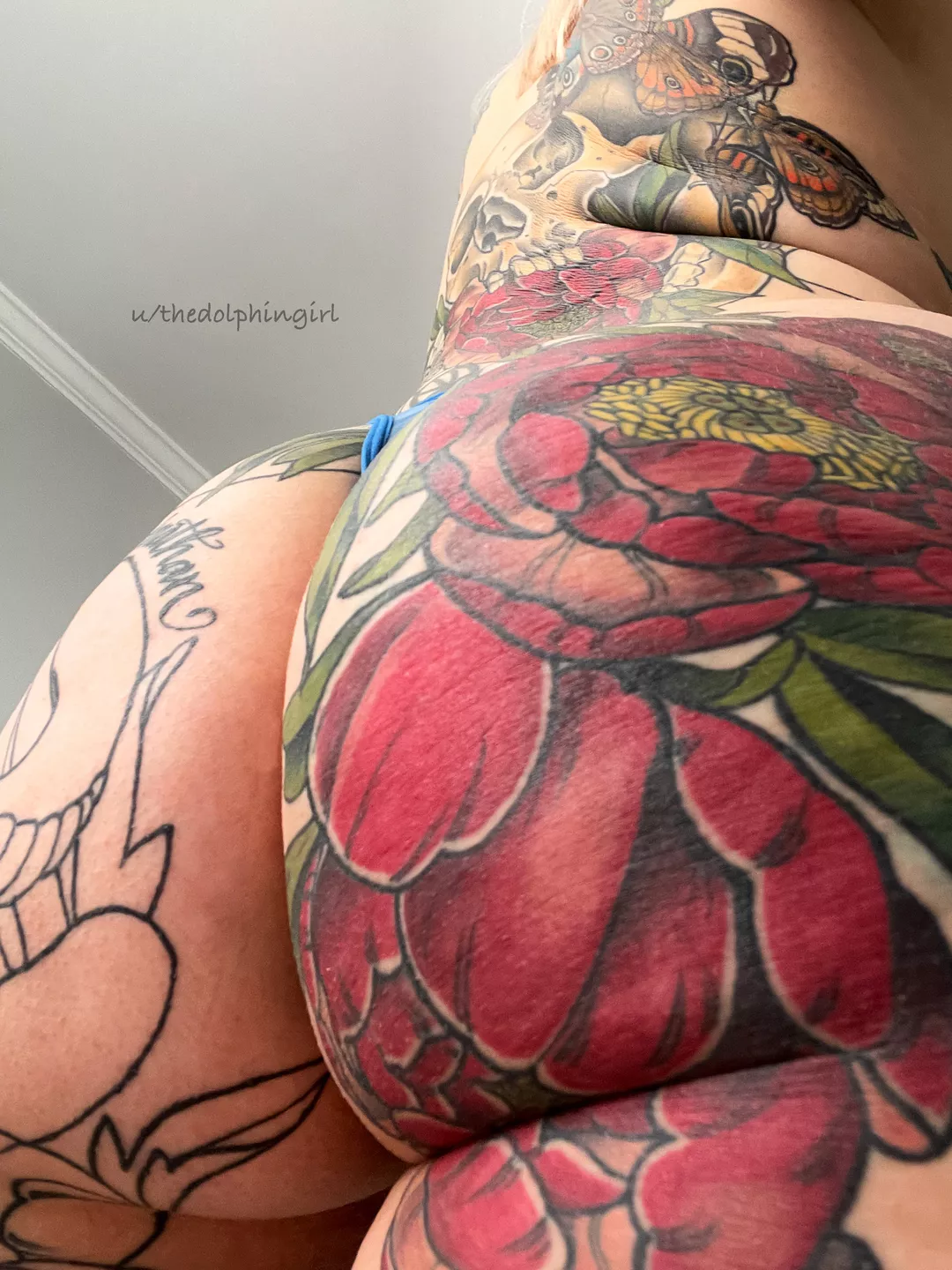 I have another session on my back/butt piece today and I'm so nervous, wish me luck!