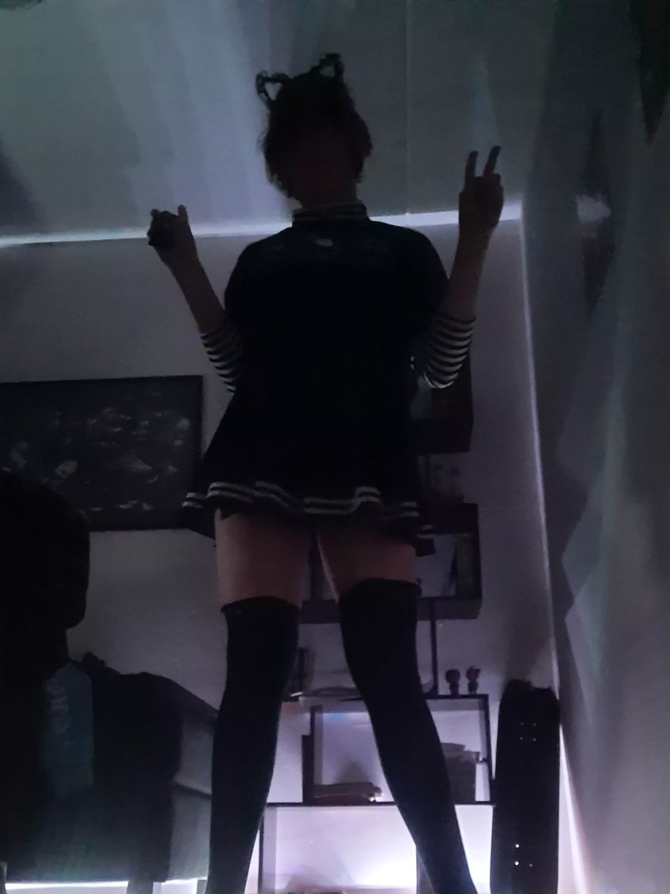 I have come from the heavens to bless you with femboy thighs