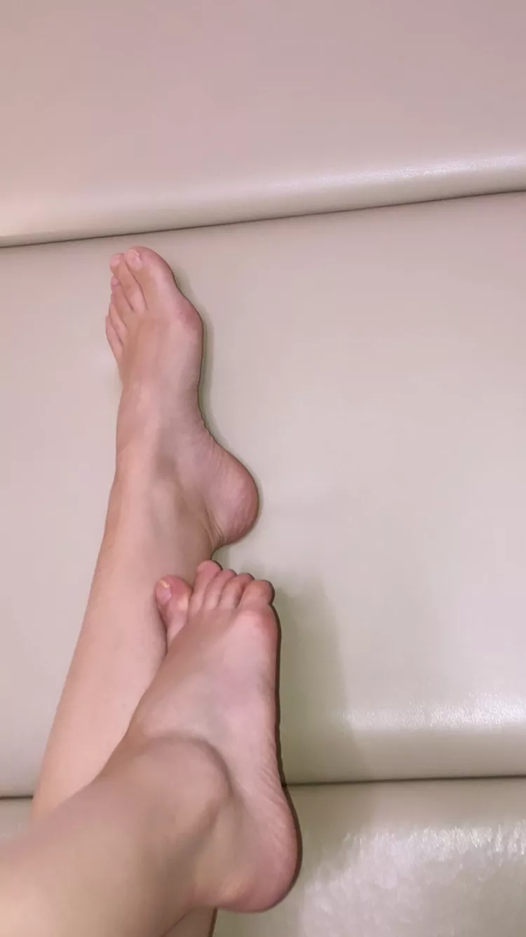 I hope you guys like these lovely feet of mine!