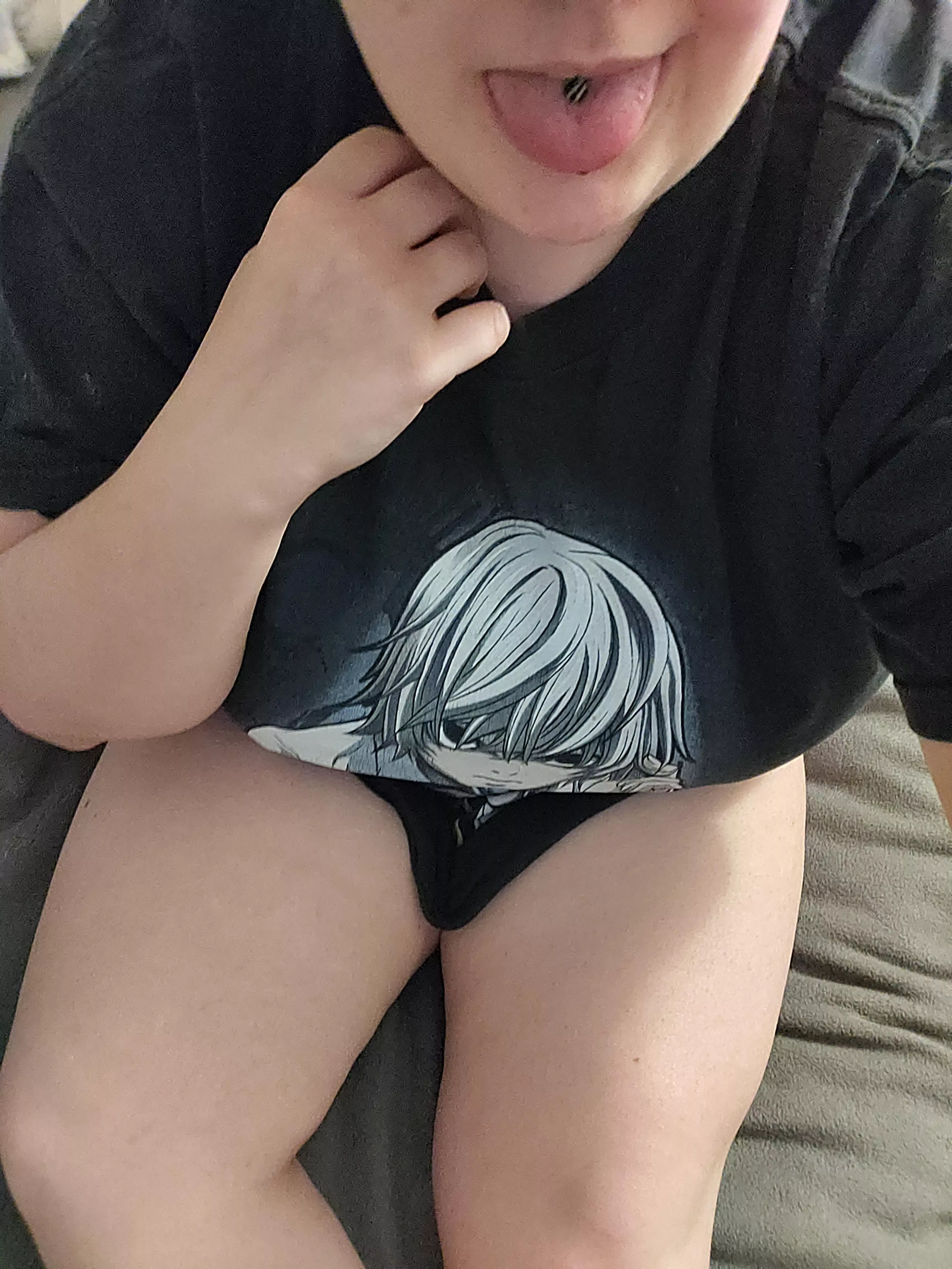 I hope you like thicc thighs. new to reddit and posting.