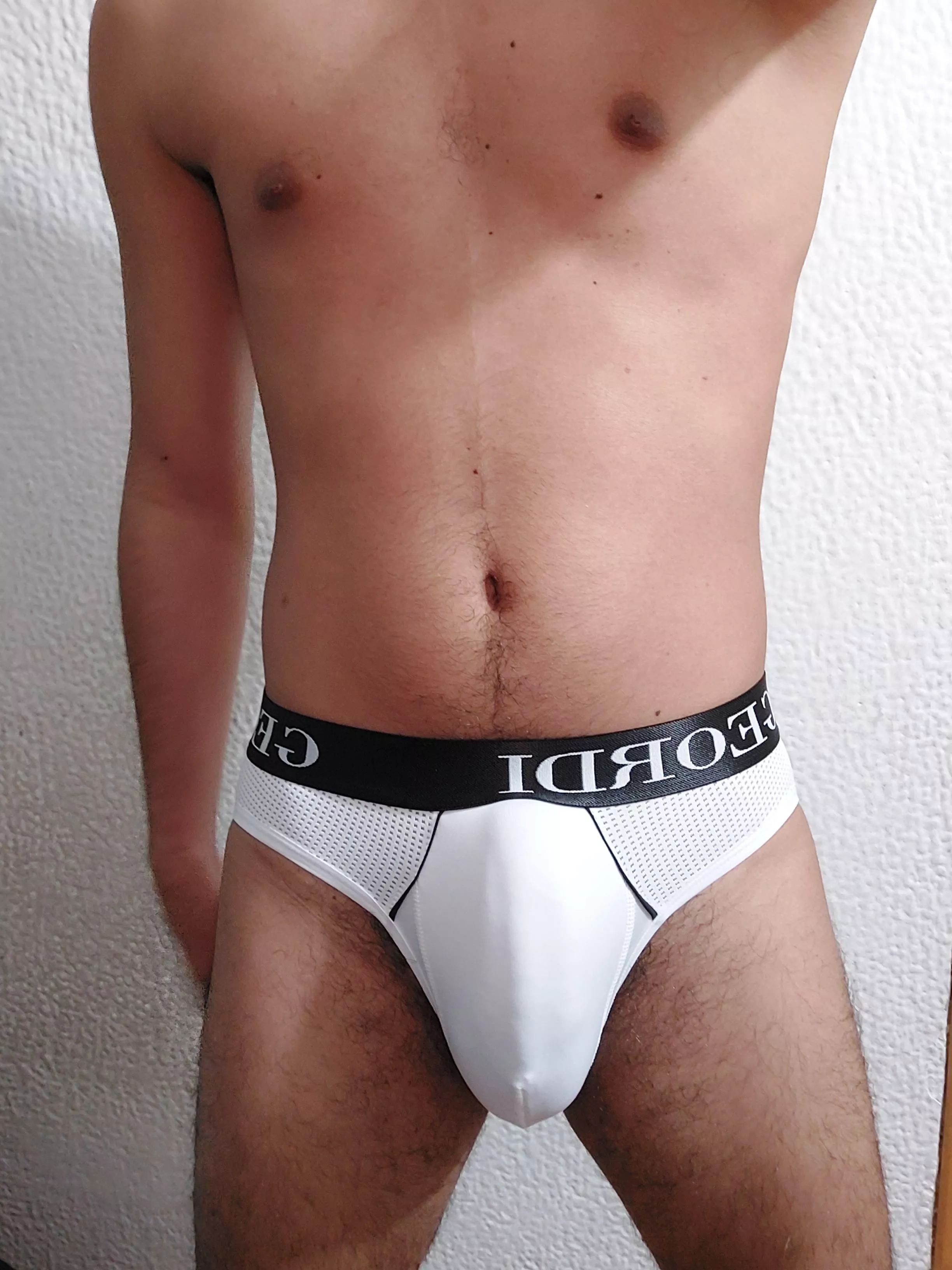 I kinda love these briefs. Fit so nicely, don't u think?