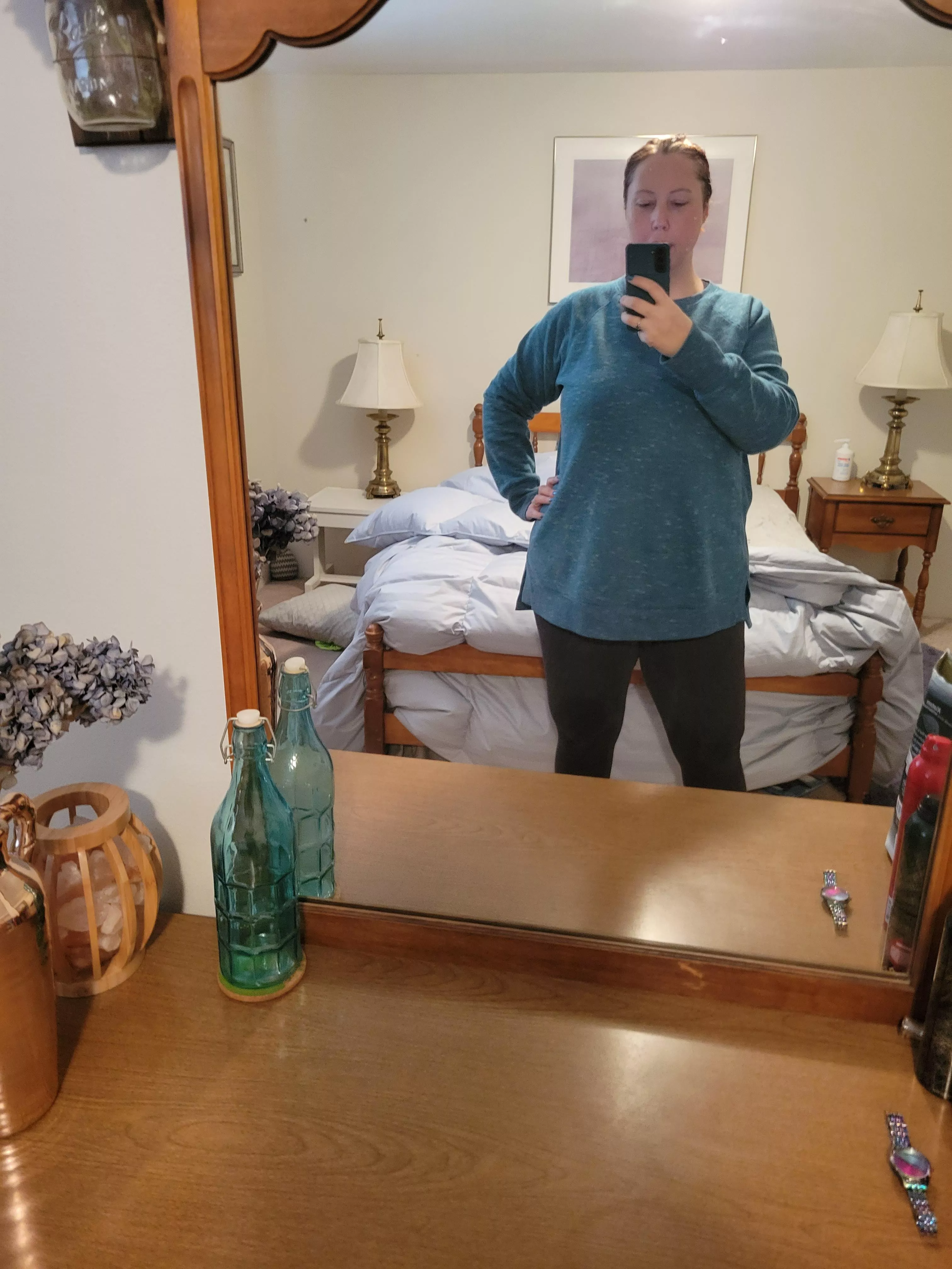 I live in yoga pants [44f]