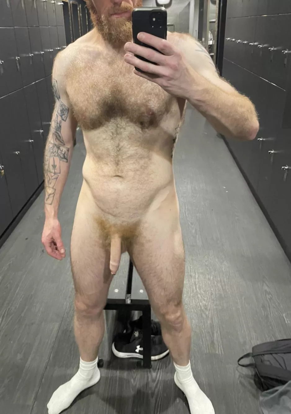 I love this mirror in the gym - I also love being naked ðŸ˜œ