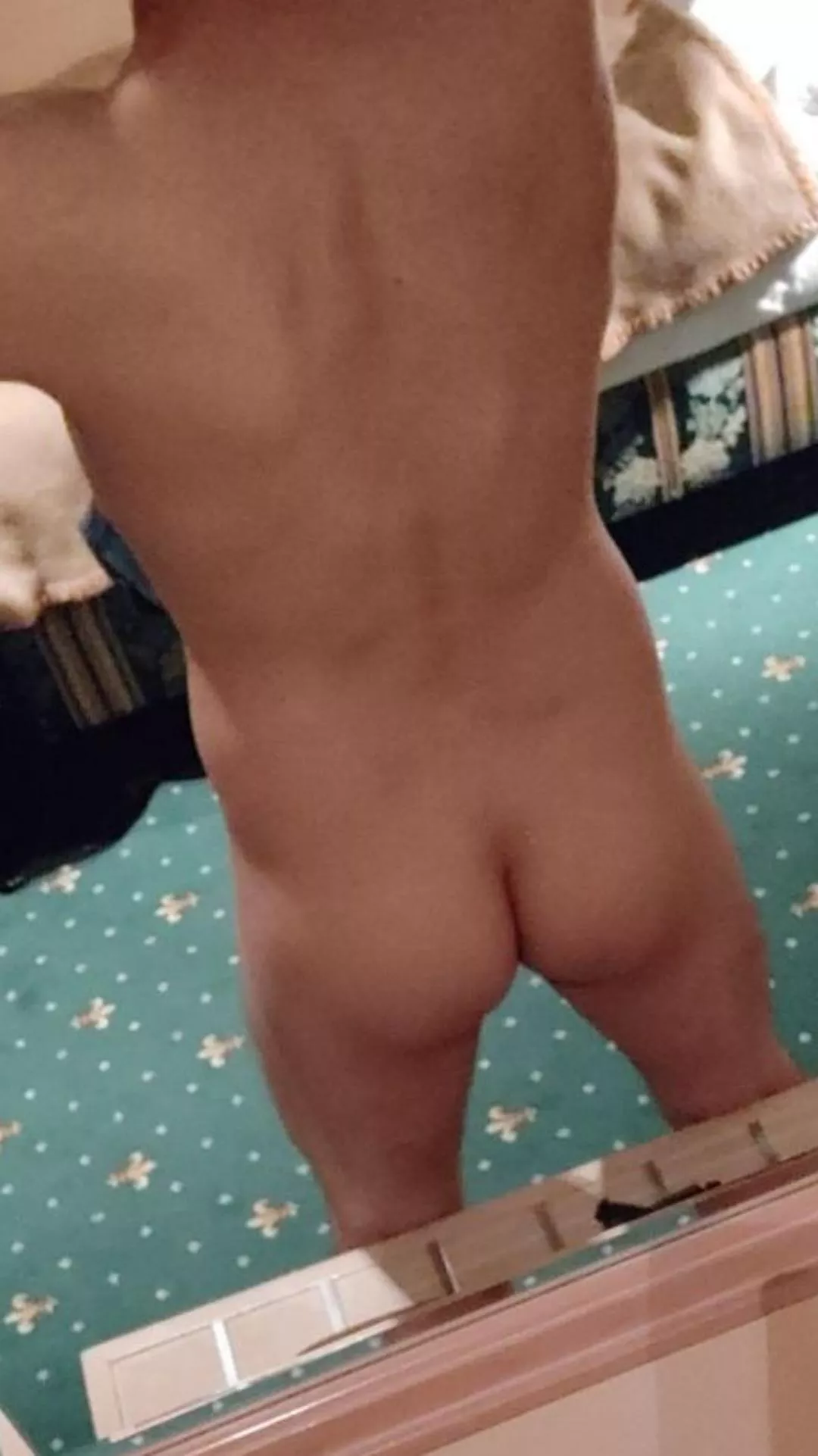 I need to be spanked...34yo from Italy