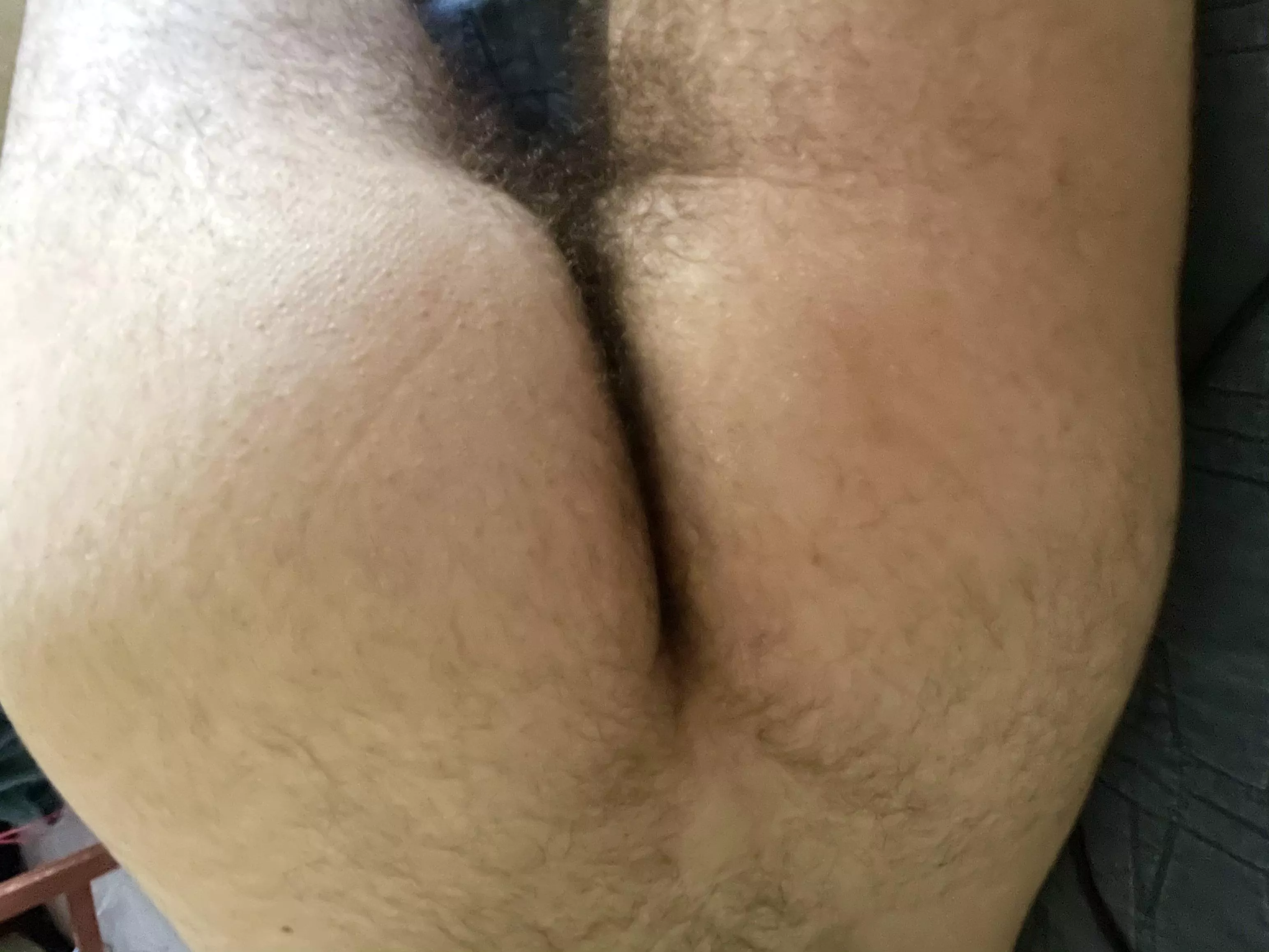 I nevrr post my ass but fuck it?