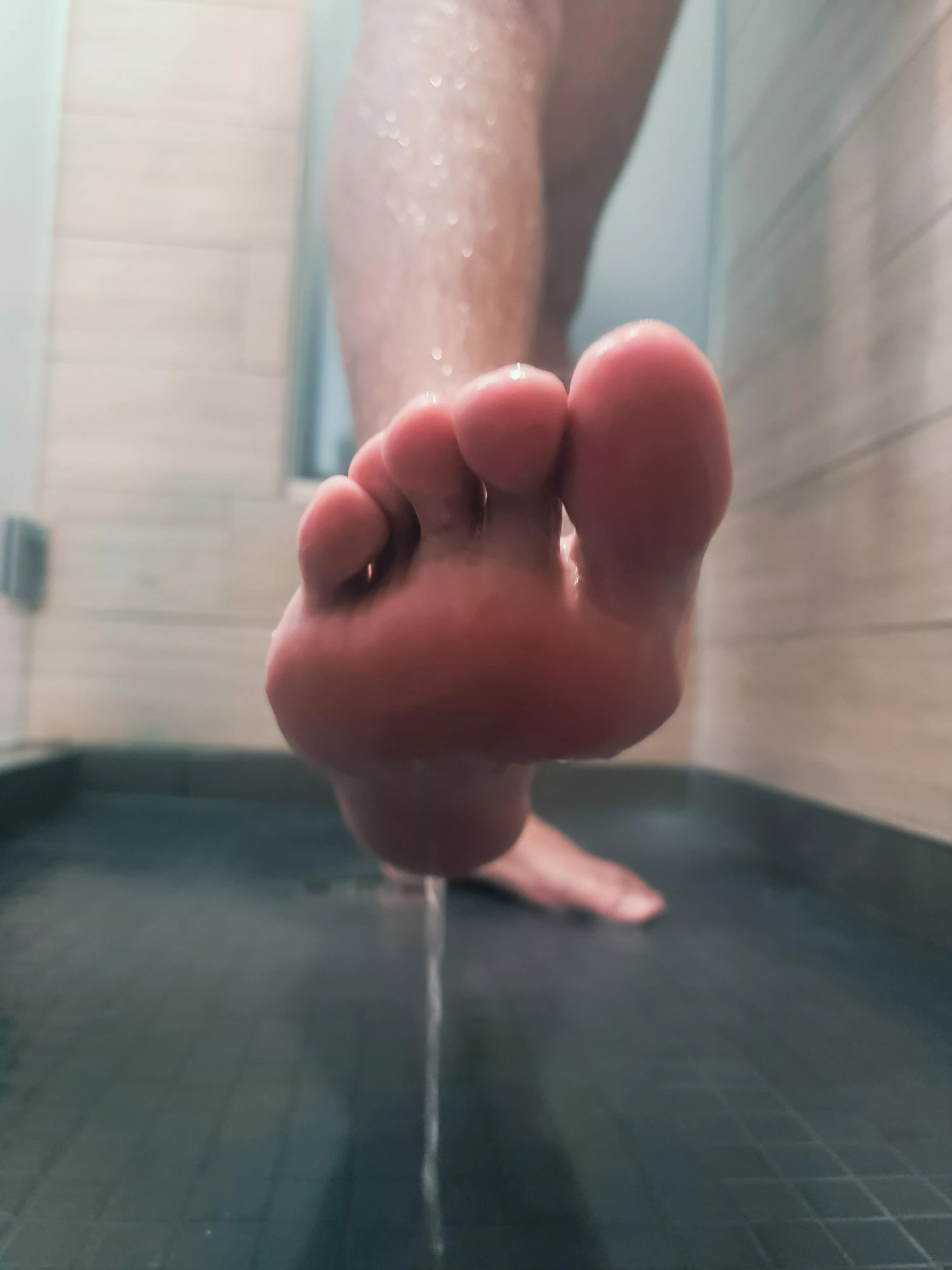 I see you looking at me feet while I shower. You want an up close view? ðŸ’¦ðŸ‘£ðŸš¿