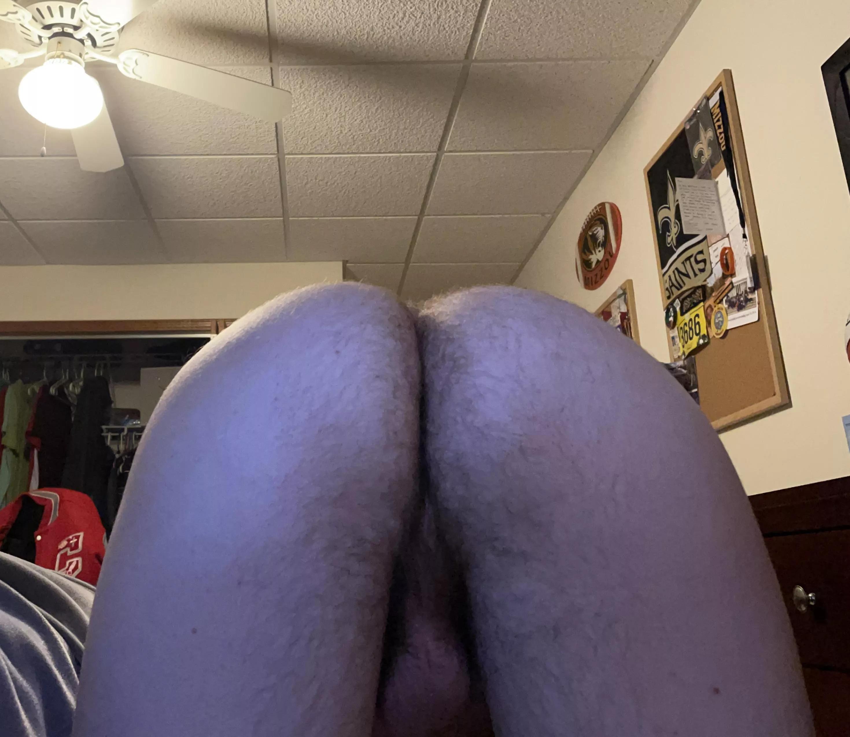 I sometimes catch people staring at my ass in public, would you be one of them?