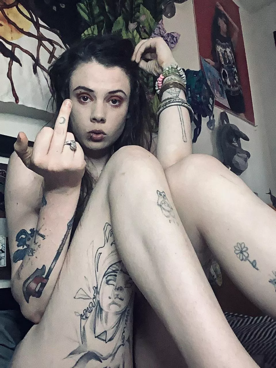 I want to laugh at your little clit until you cry and beg Me to stop ðŸ¤£ [domme]