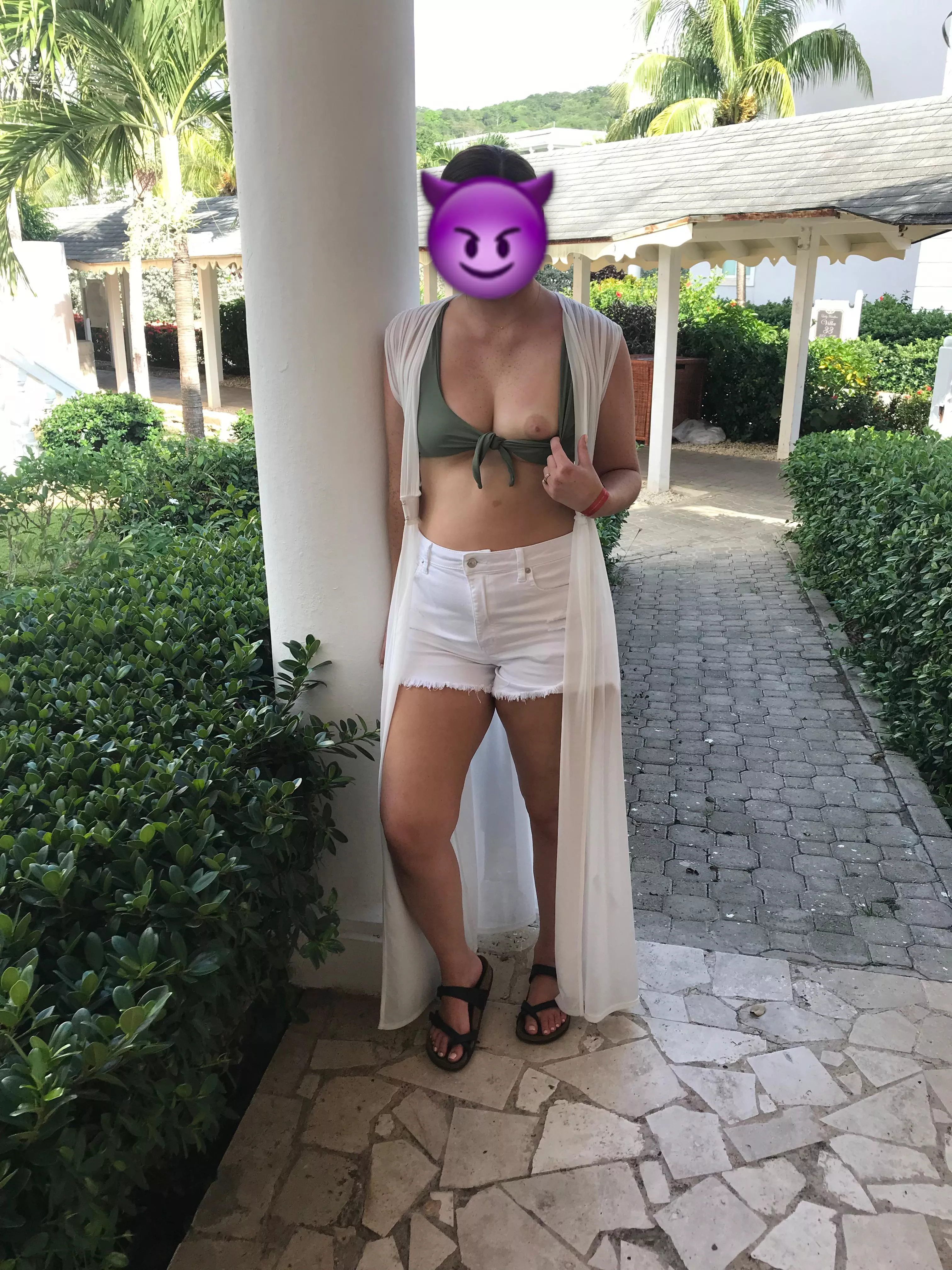 I was always (f)lashing my husband in Jamaica