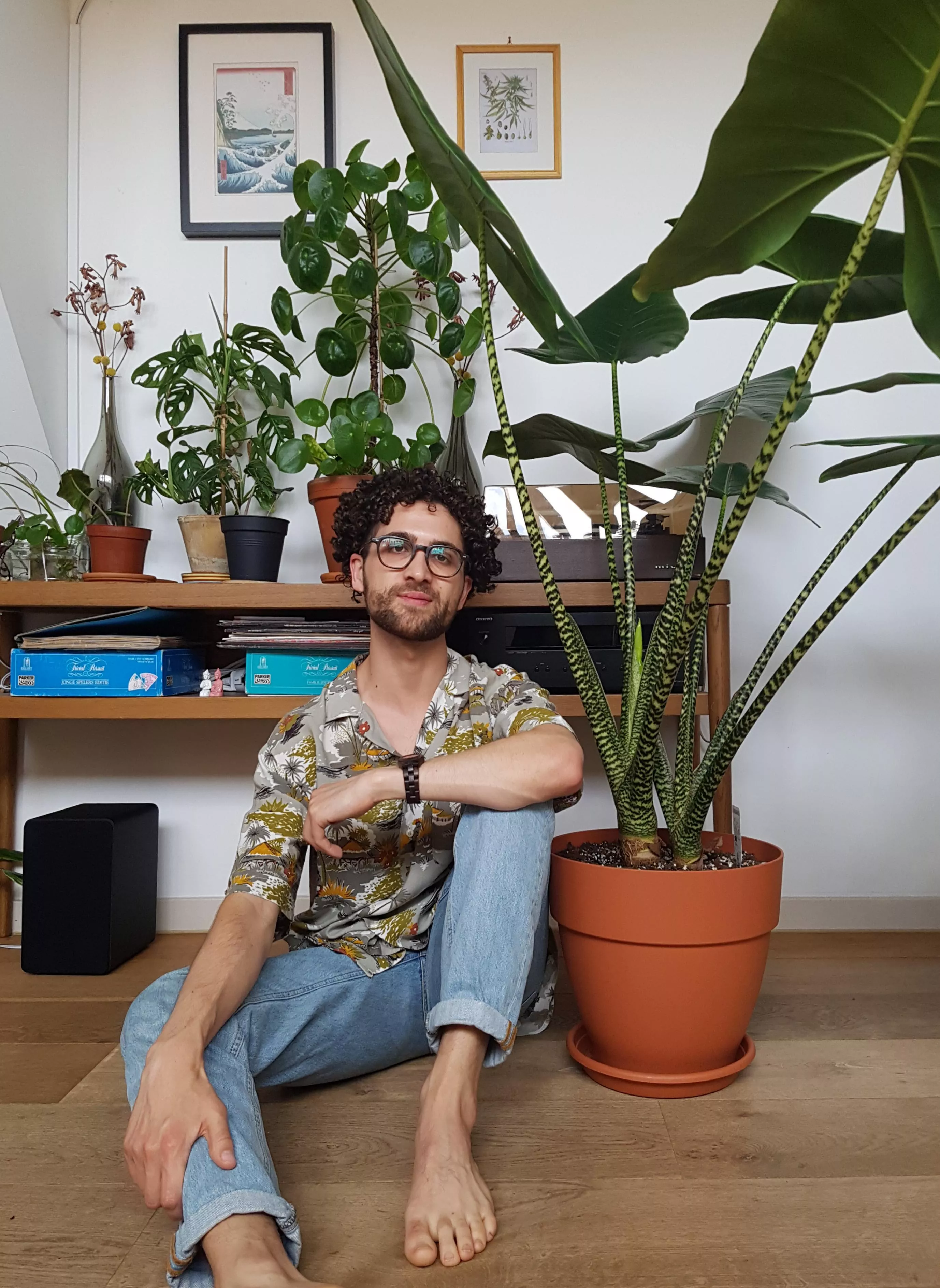 I was feeling a bit under the weather yesterday, so I hid under my plants