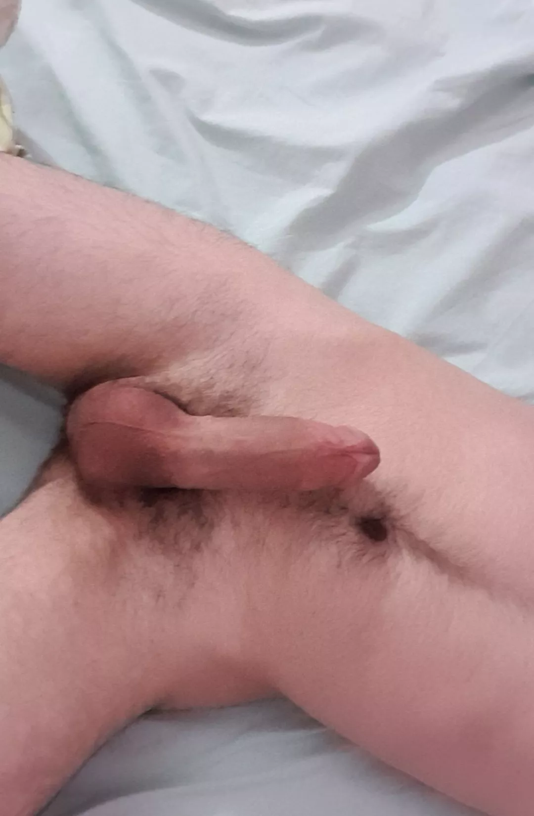 if you like my 19 year old cut cock dm me ;)