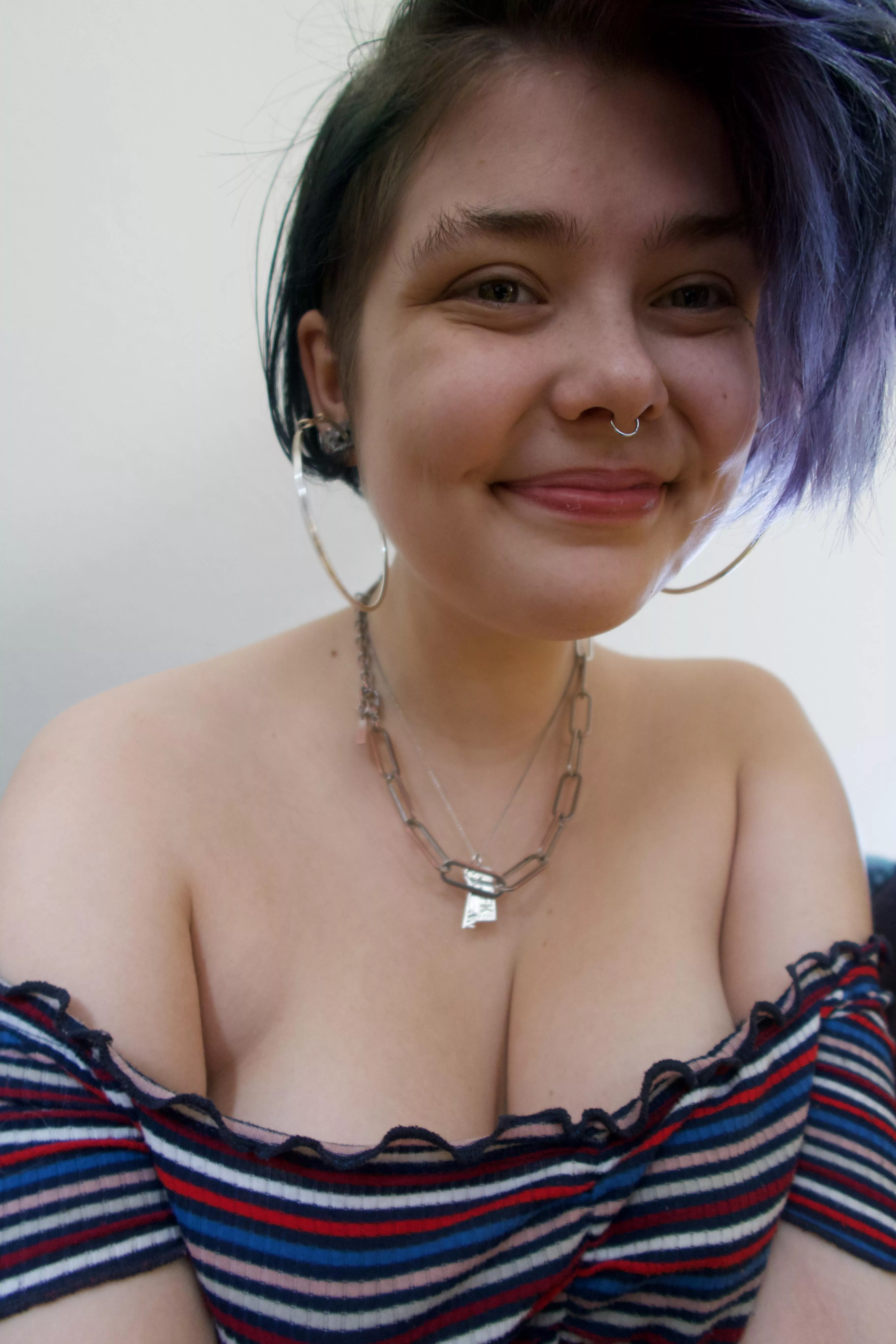 Iâ€™m curious- would you be distracted by my tits in public?