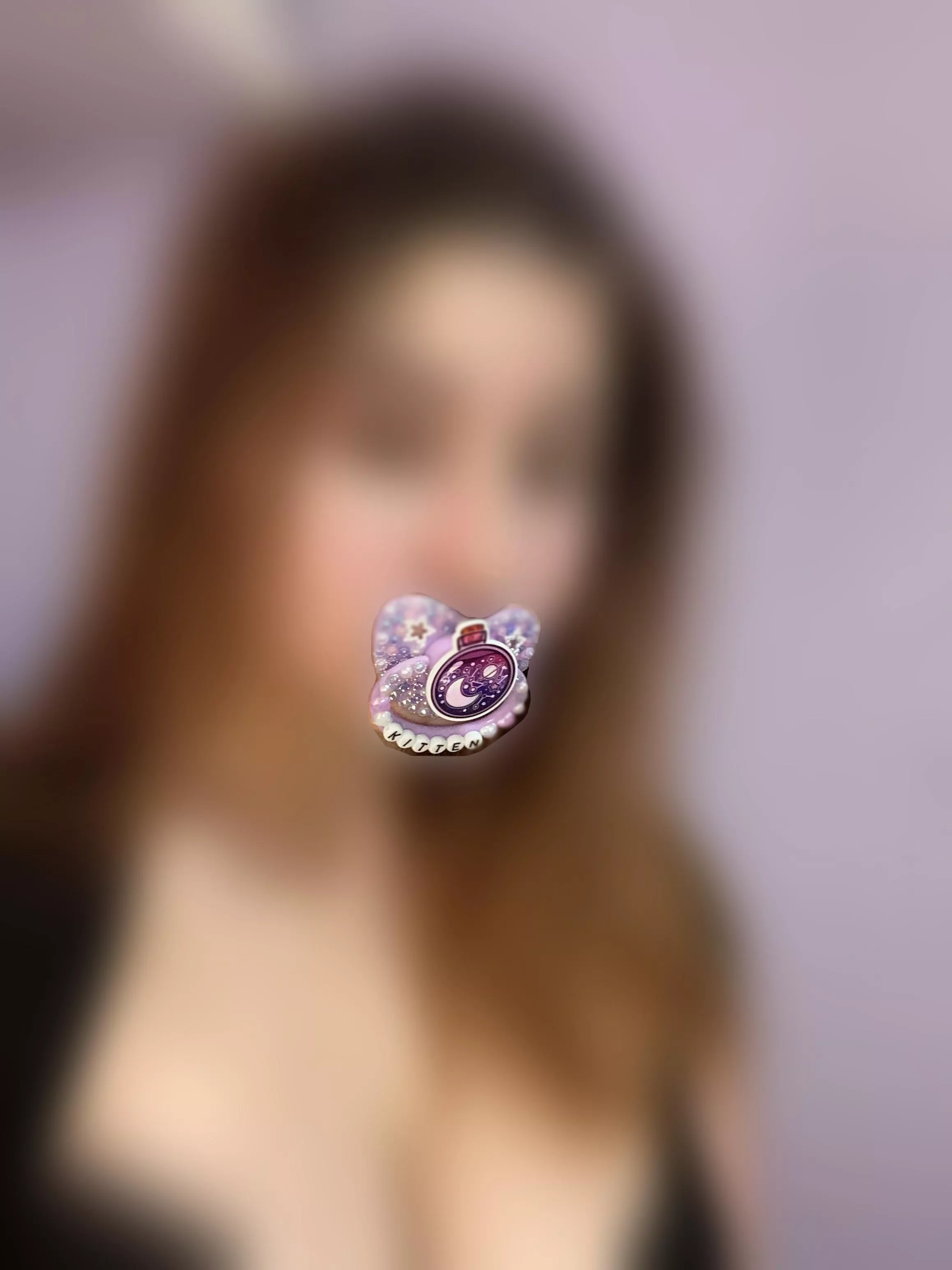 I’m fairly new here so I’m not certain what I’m doing but I wanted to show off my pretty paci! (Face blurred for privacy)