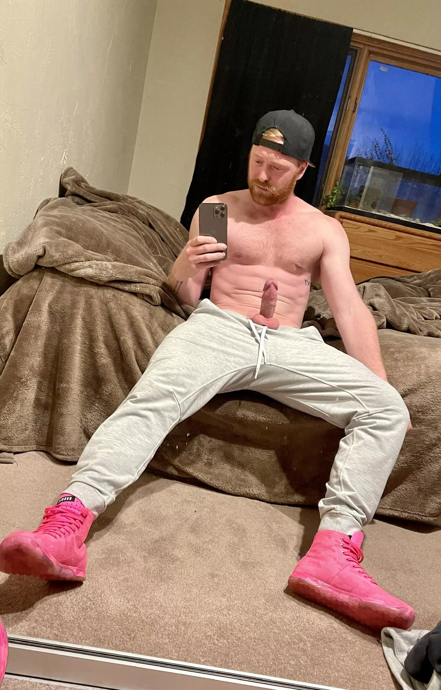 I’m gonna bust with just these pink shoes on tonight 🥵🤭