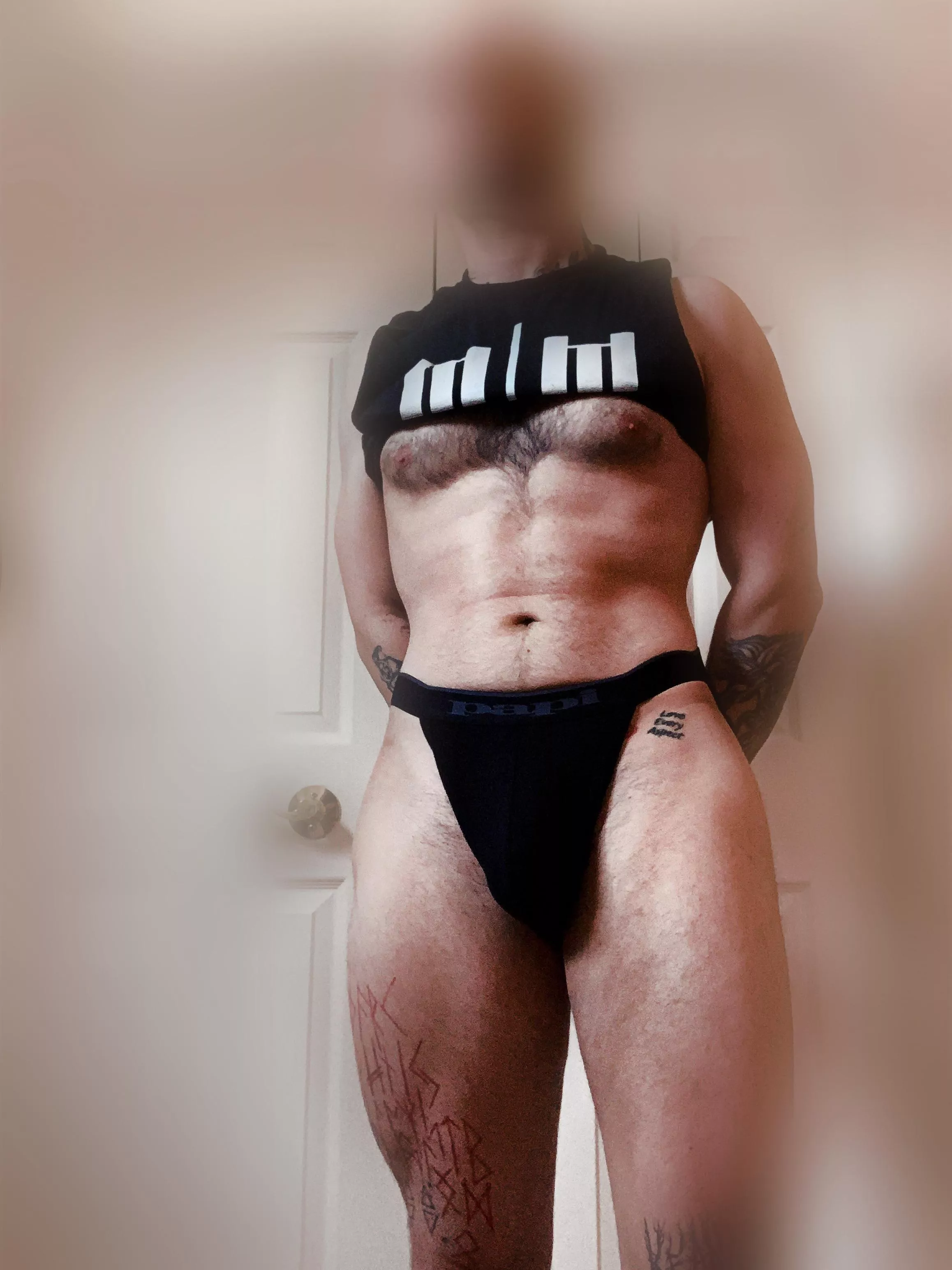 I’m really liking these new jocks, they make me feel sexy af