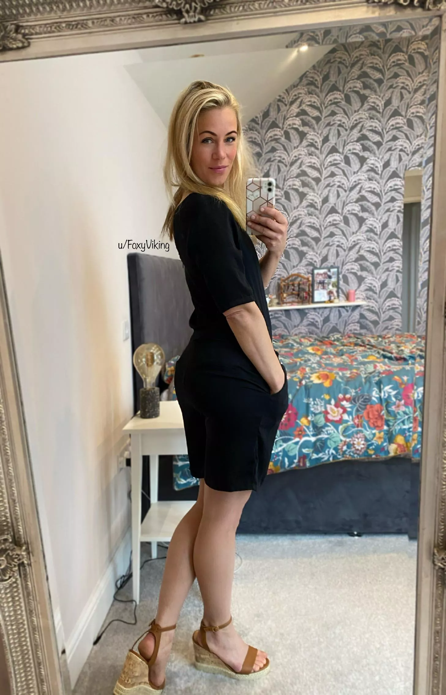 Iâ€™m really nervous for my lunch dateðŸ˜¬ How do I look?! (38FðŸ‡¸ðŸ‡ª)